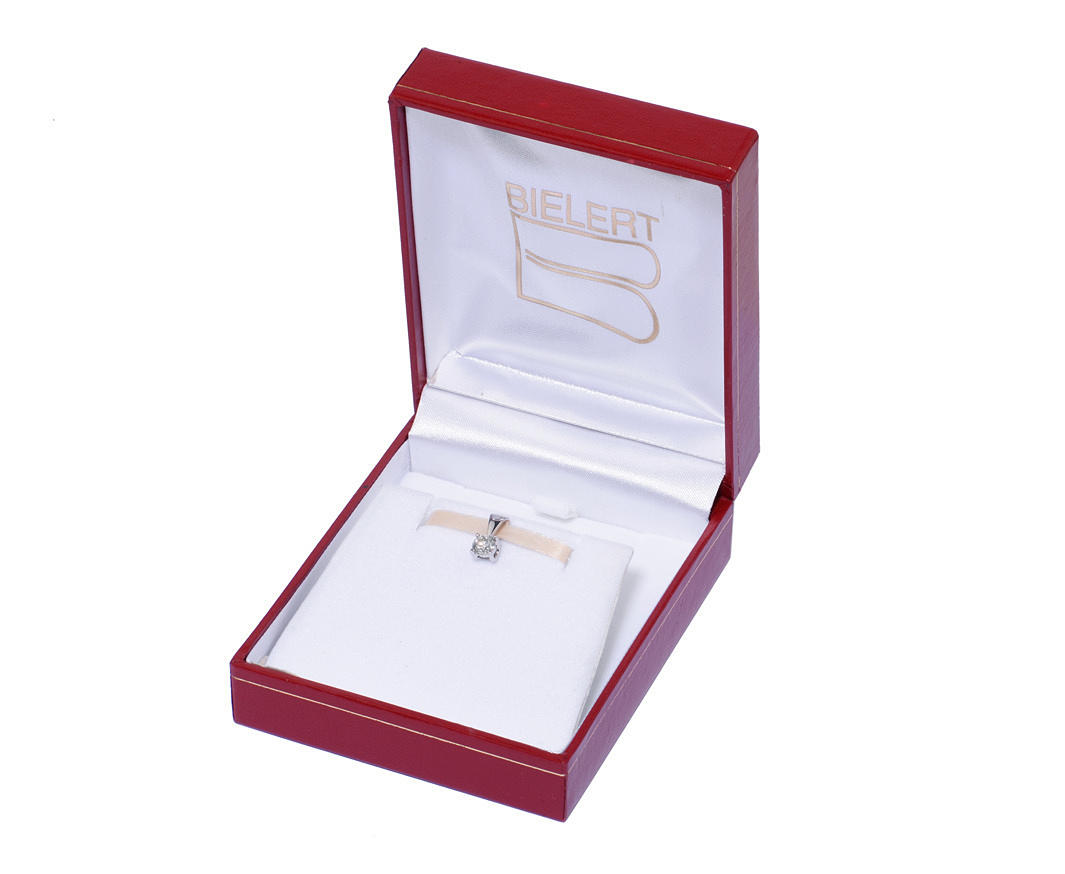 HÄNGE I VITGULD MED BRILJANTSLIPAD DIAMANT 0,5 KARAT. 585 vitt guld inställning.