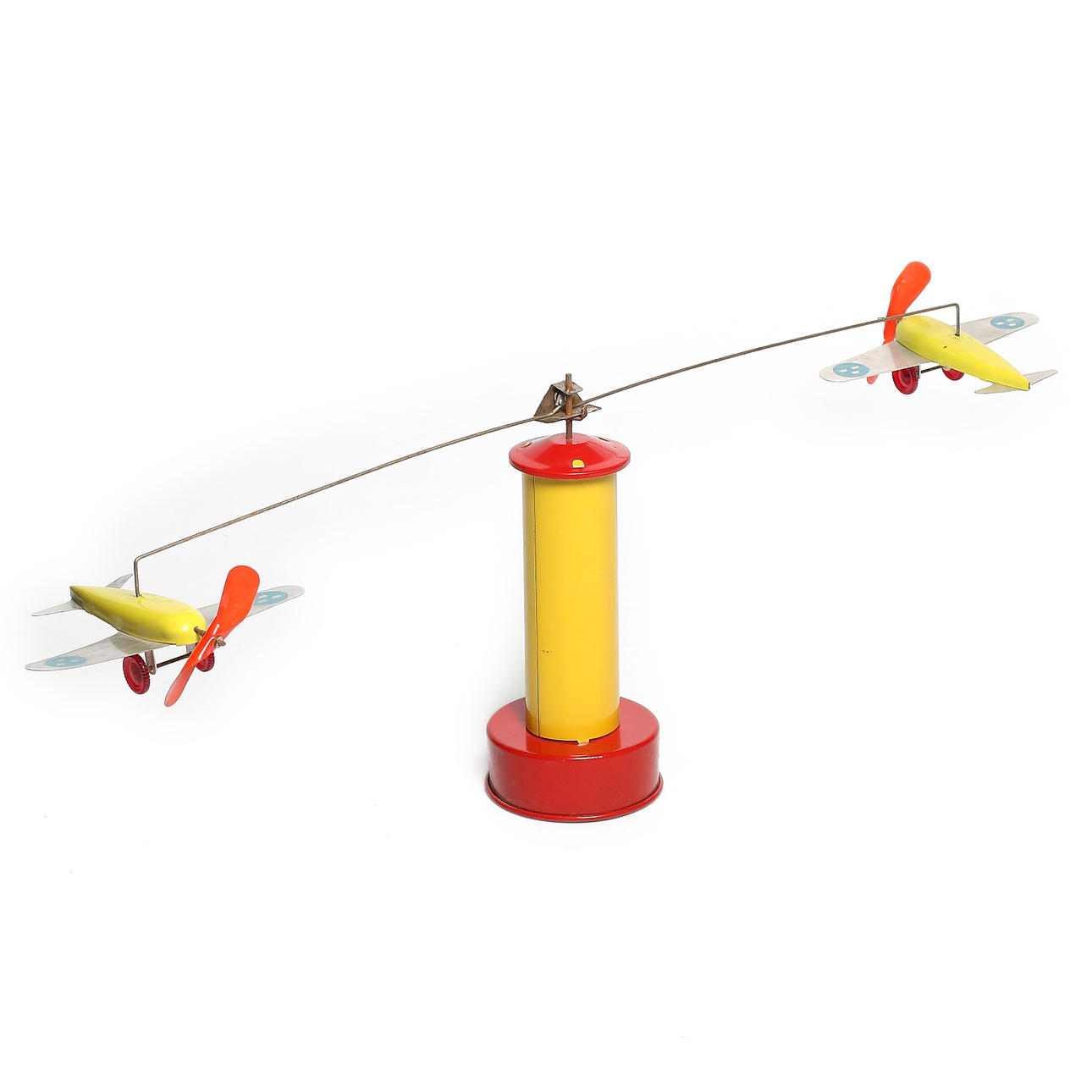 PLÅTLEKSAK, "flygplanskarusell", 1900-talets mitt.