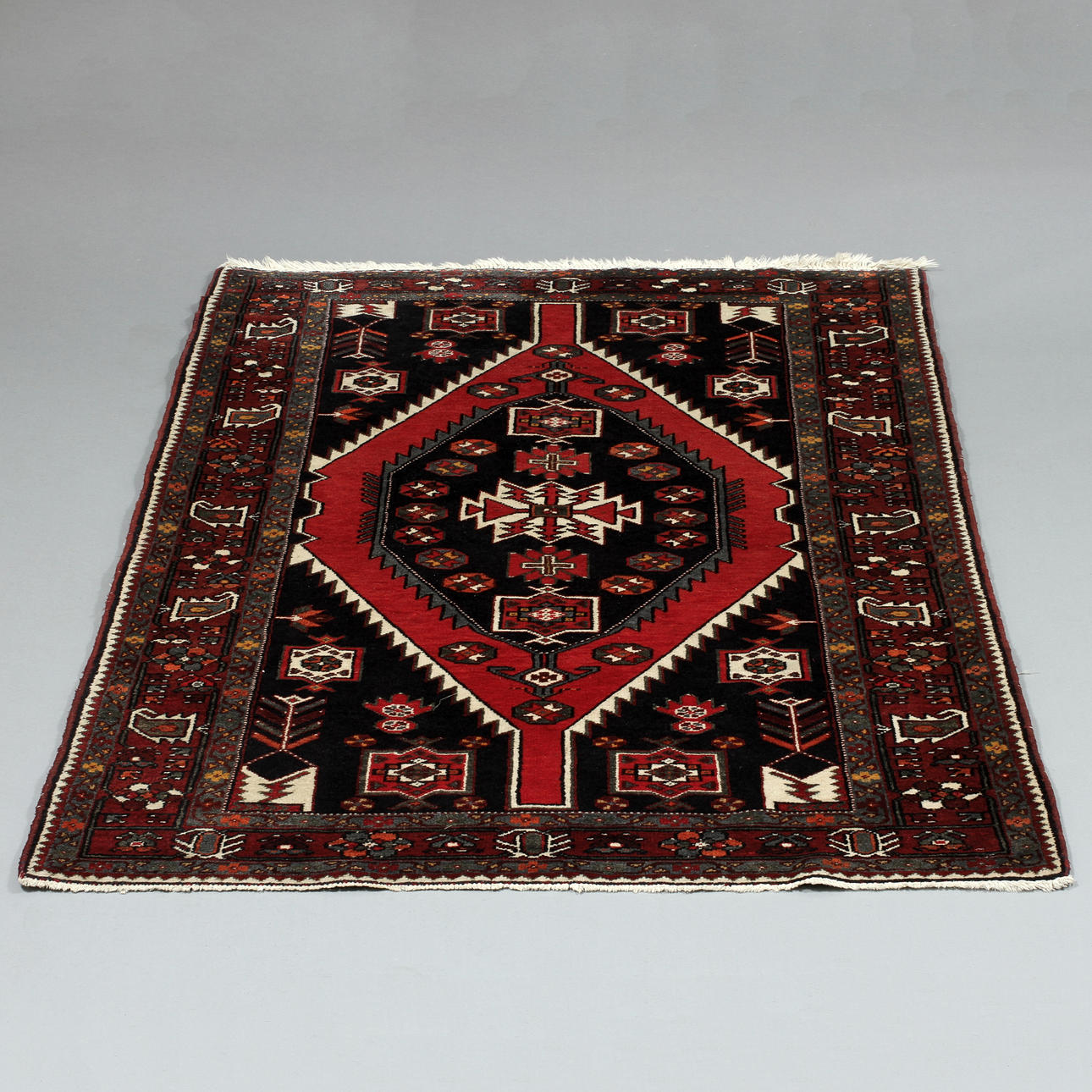 MATTA, Mazlaghan, Persien, 215 x 141 cm.