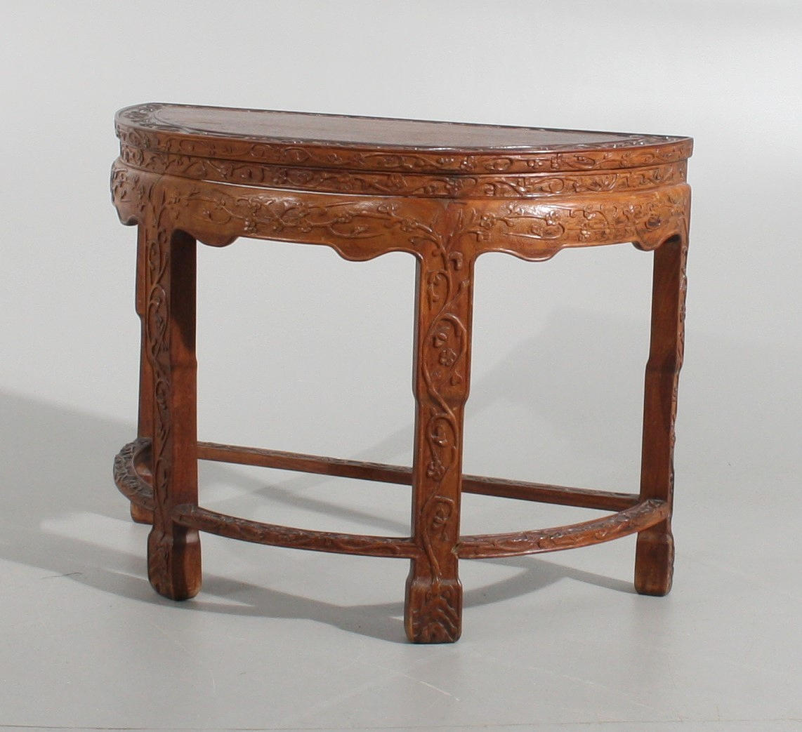 HALLBORD / HALVMÅNBORD, 1900-tal.