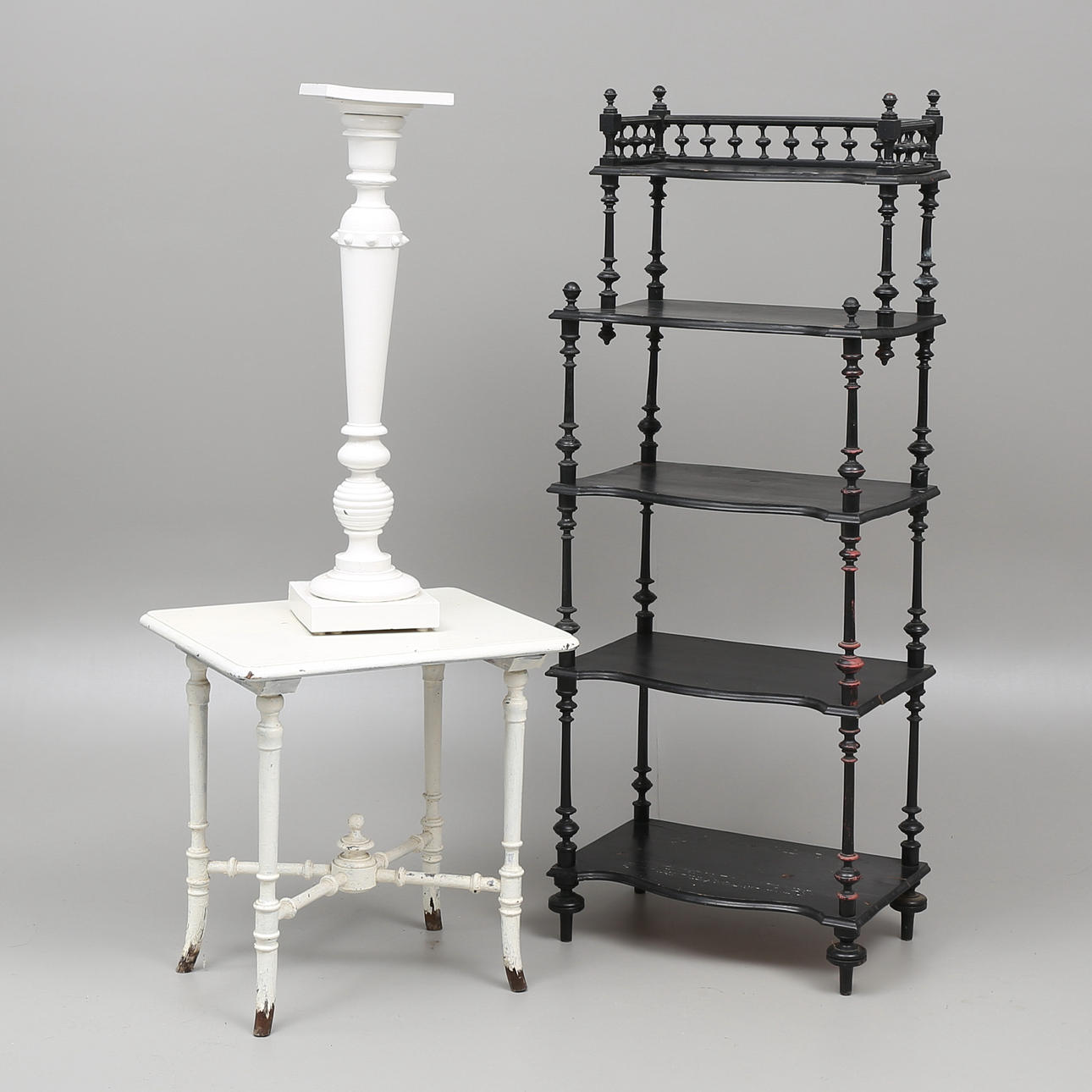 PIEDESTAL, BORD och ATENIENN, trä, 1900-talets första hälft.