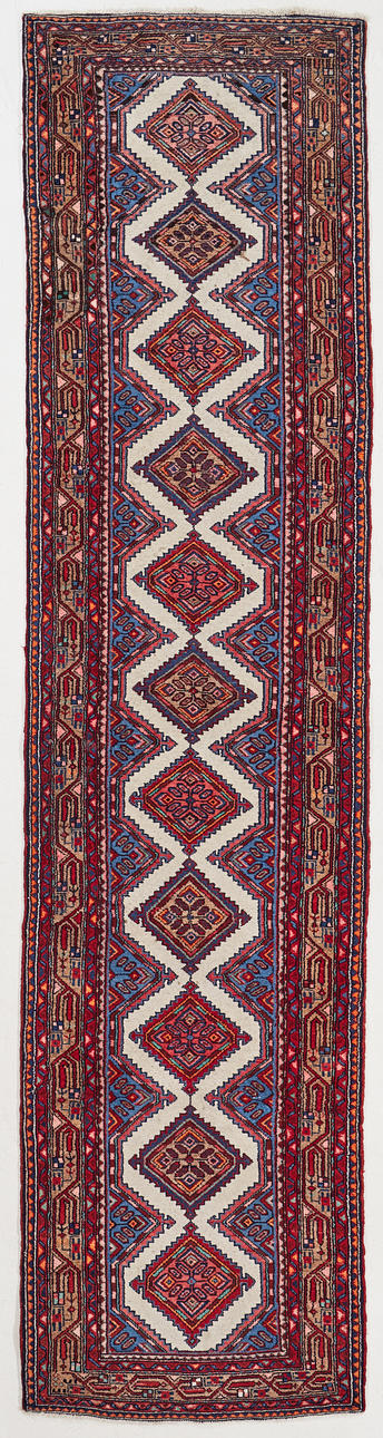 ORIENT CARPET, gallery, old/semiantique.