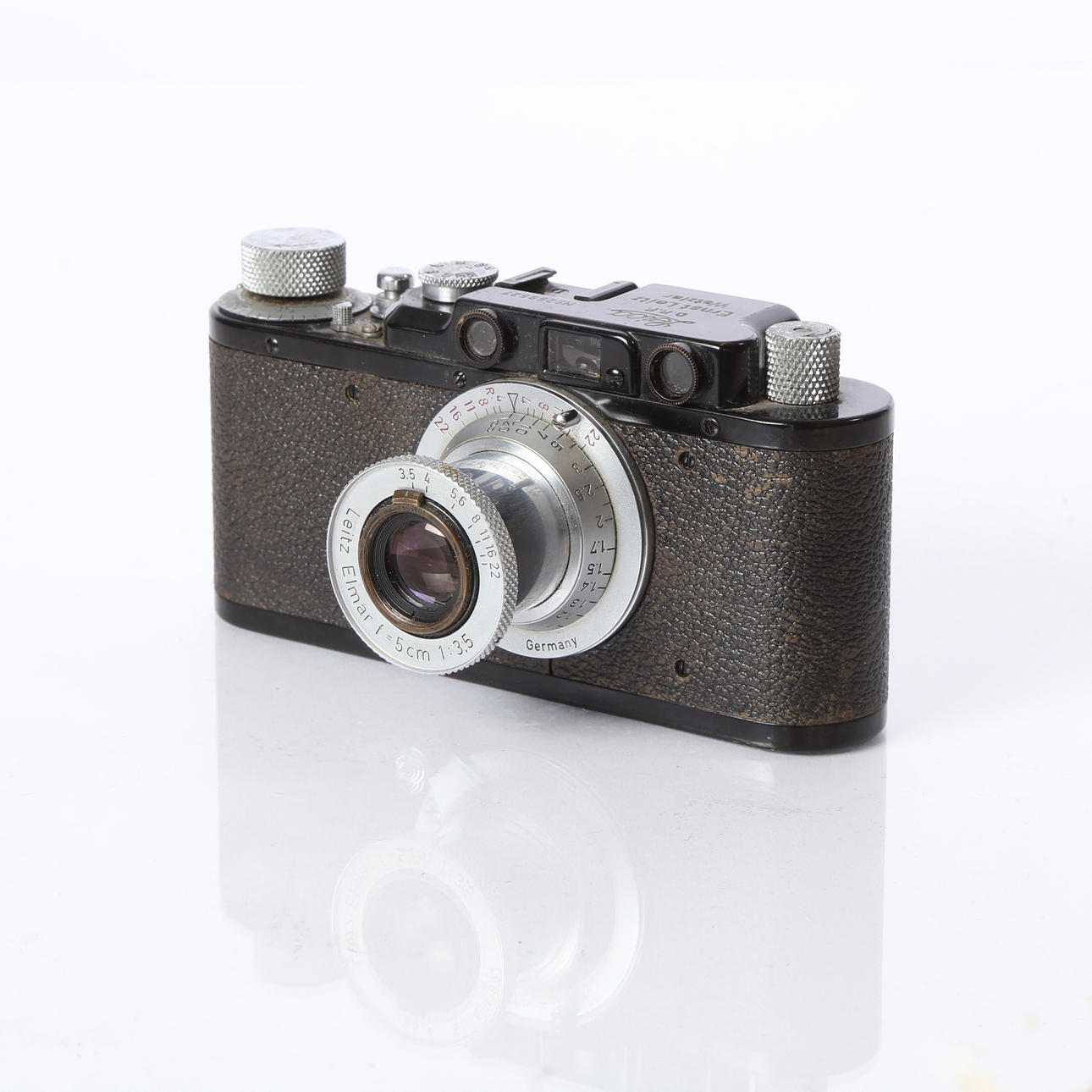 Leica II camera with Elmar 1:3.5 f=5cm “Red dial” lens, 1937 (2). Photo ...