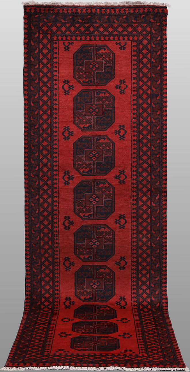 CARPET. Afghan gallery model, 285 x 80 cm.