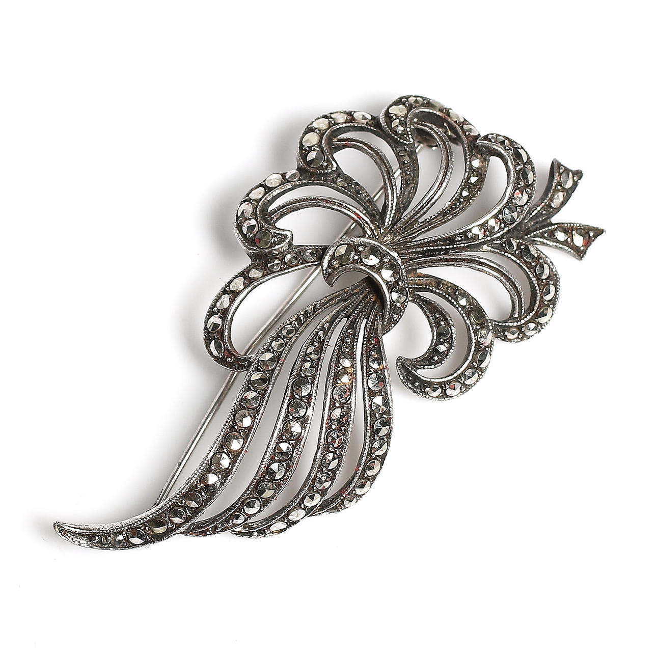 BROSCH, silver och markasiter, omkring 1920/30-talet. Vikt 14 gram.