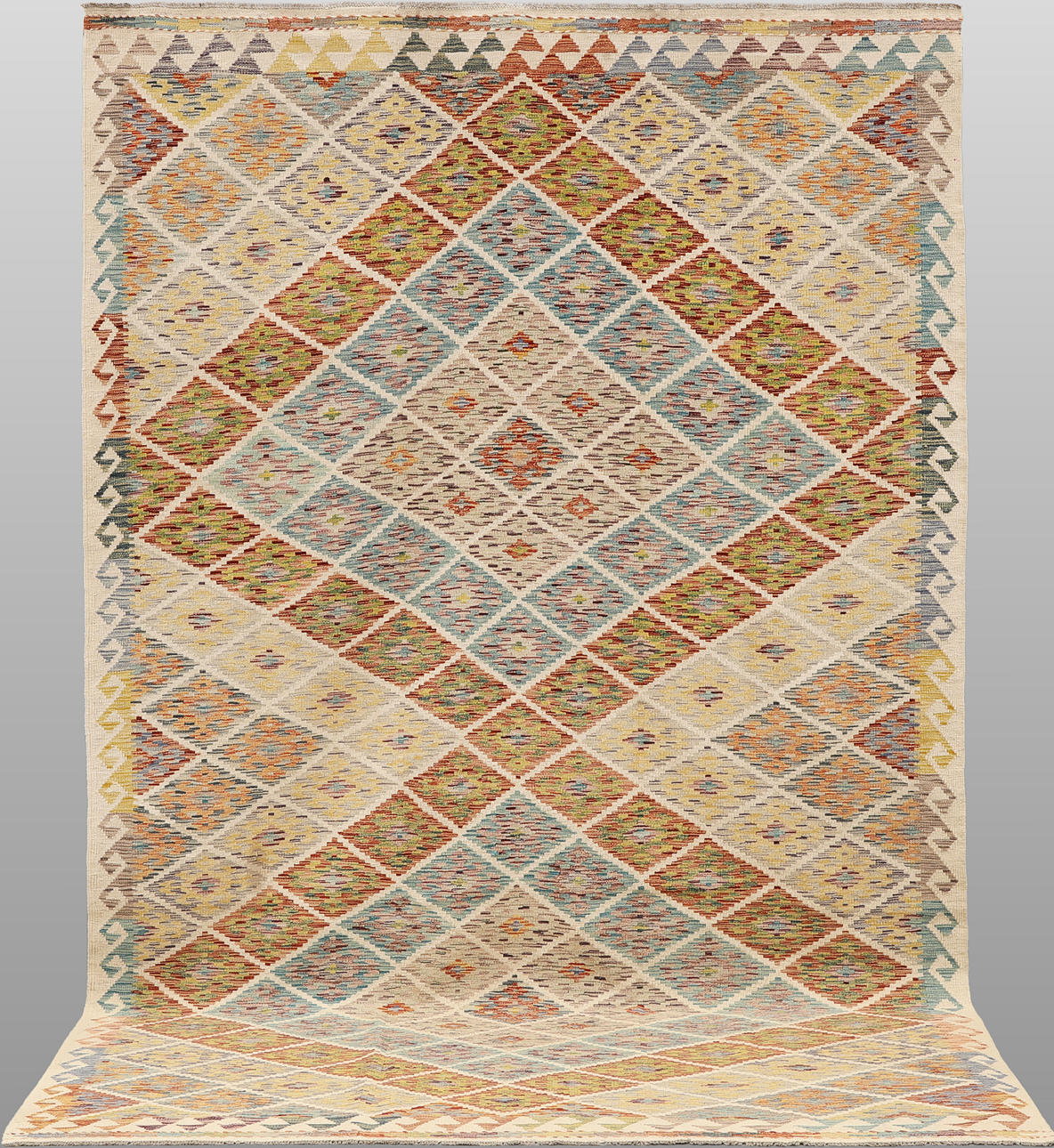 CARPET. Kelim classic design, 334 x 196 cm.