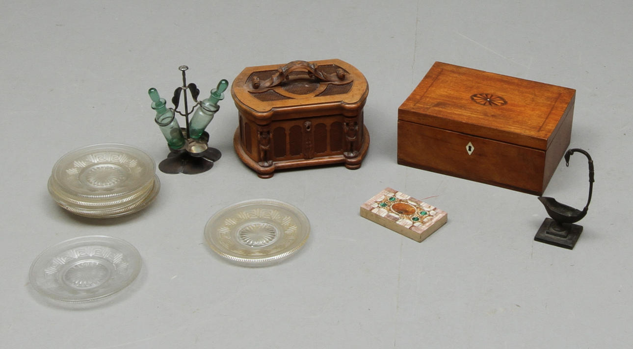 PARTI DIVERSE, 18 delar.