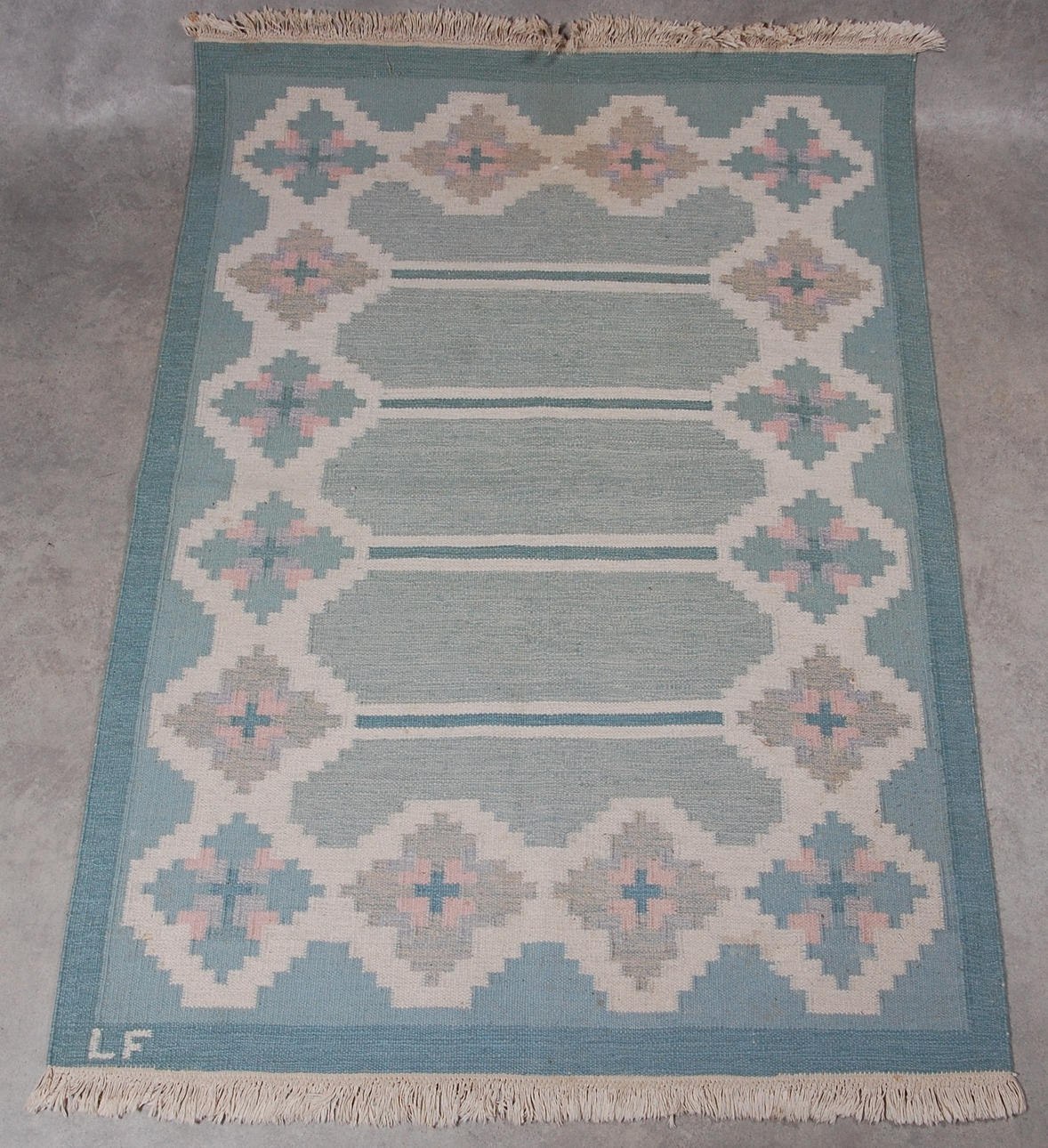 MATTA, röllakan märkt LF, 265 x 148 cm.