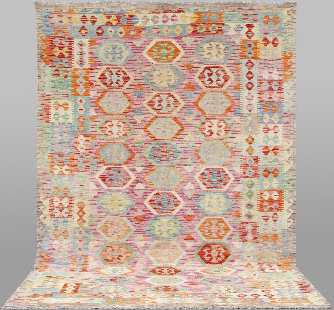 CARPET. Kelim classic design, 296 x 196 cm.