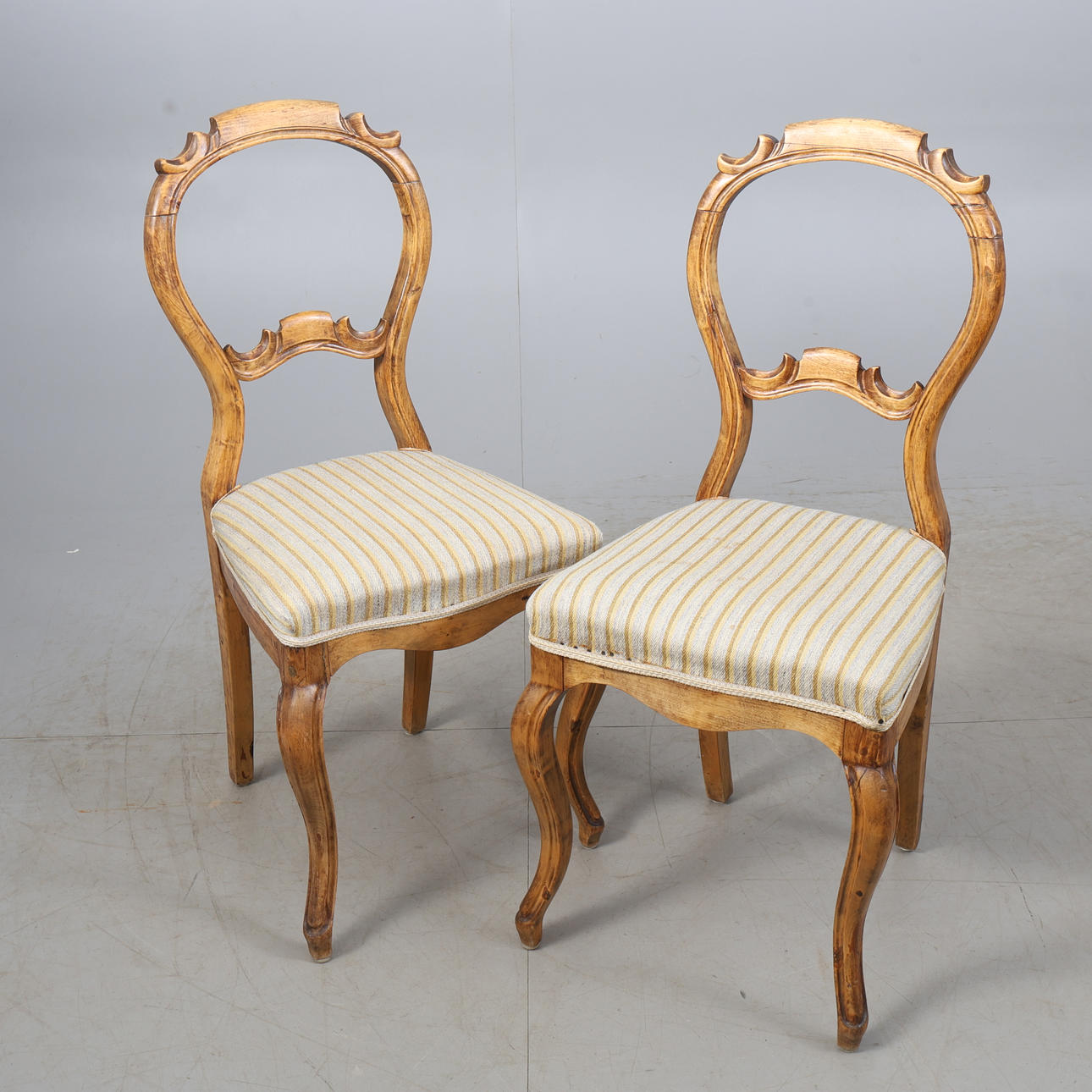 A pair of 20th century Rococo chairs. Furniture - Armchairs & Chairs ...