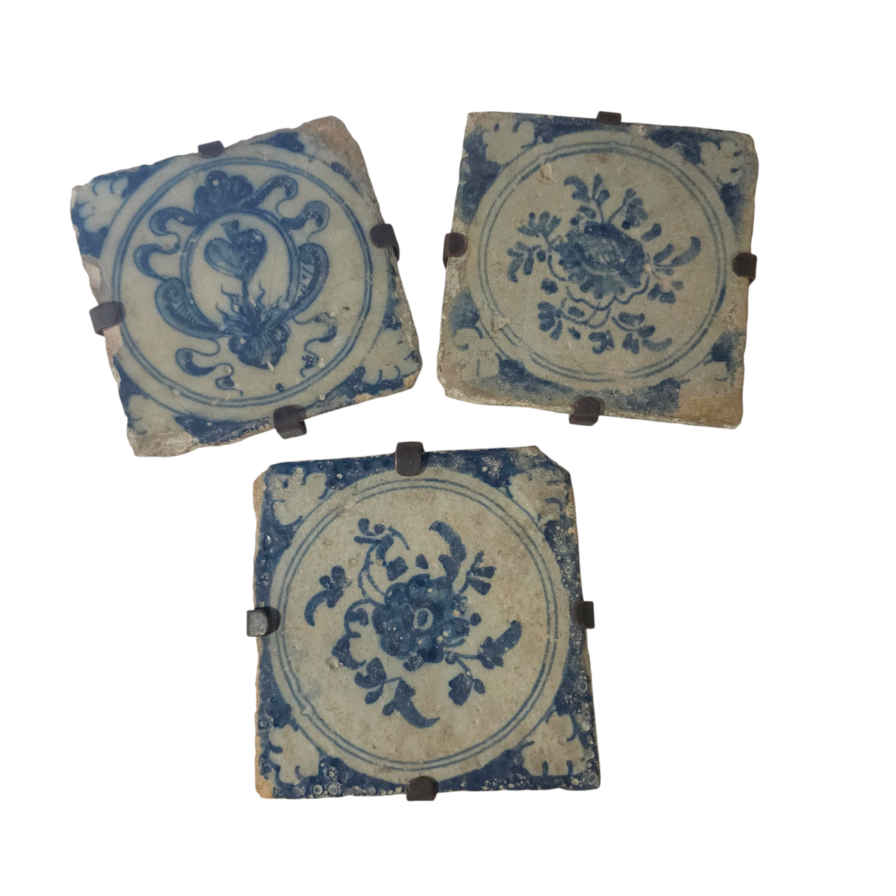 Tre gamla plattor i Loza de Triana.