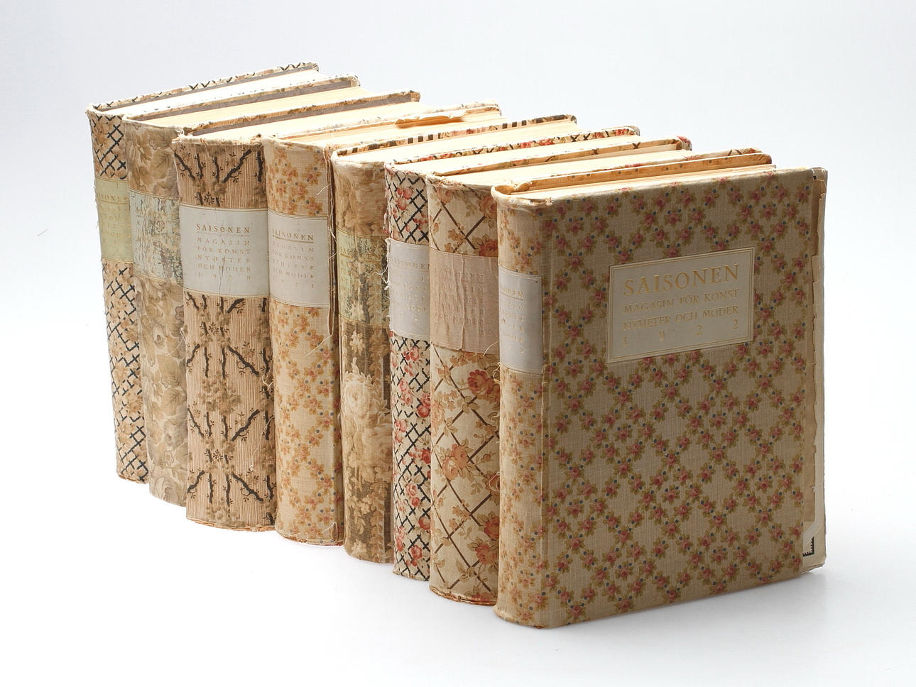 TIDSKRIFTER, Saisonen - Magasin för konst, nyheter och moder", 1917-1924.