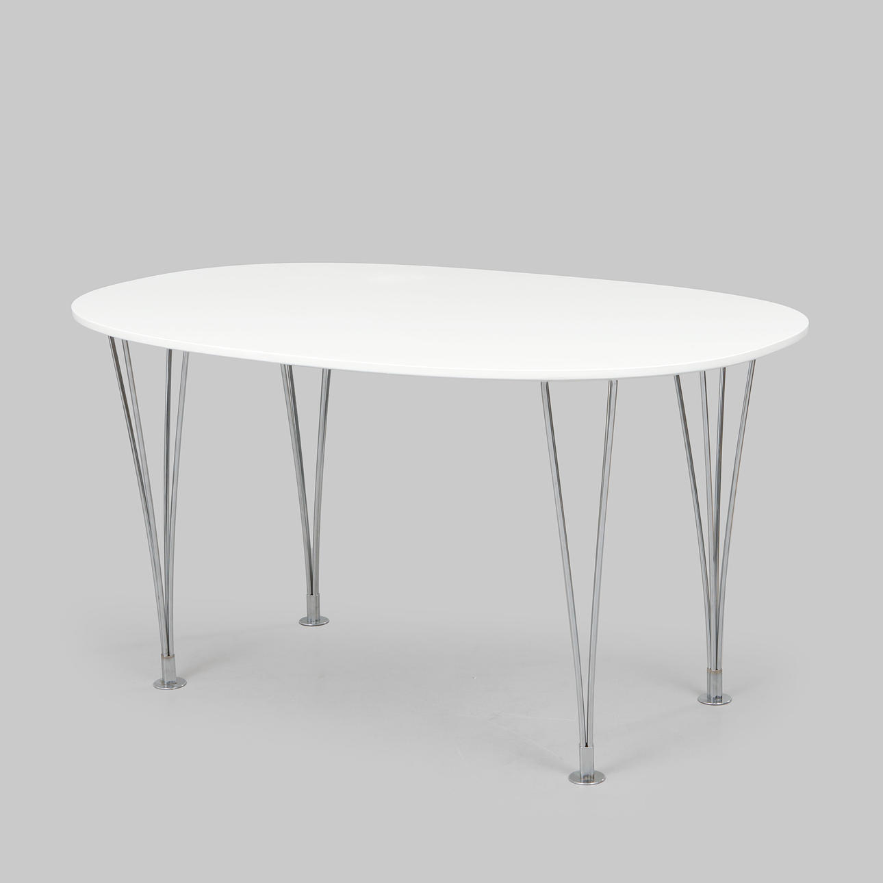 BRUNO MATHSSON & PIET HEIN. Table, “Superellips”, Bruno Mathsson International, Värnamo, 2007.