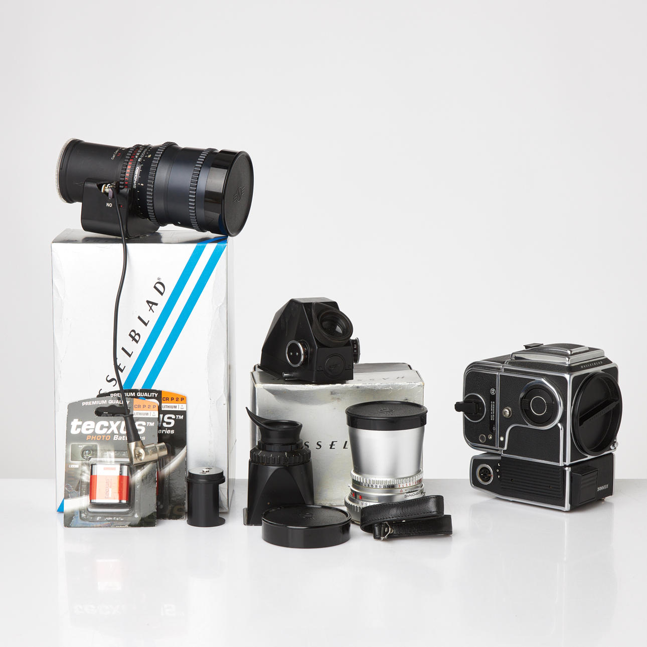 HASSELBLAD, Camera “500ELX”, with associated lens and viewfinder