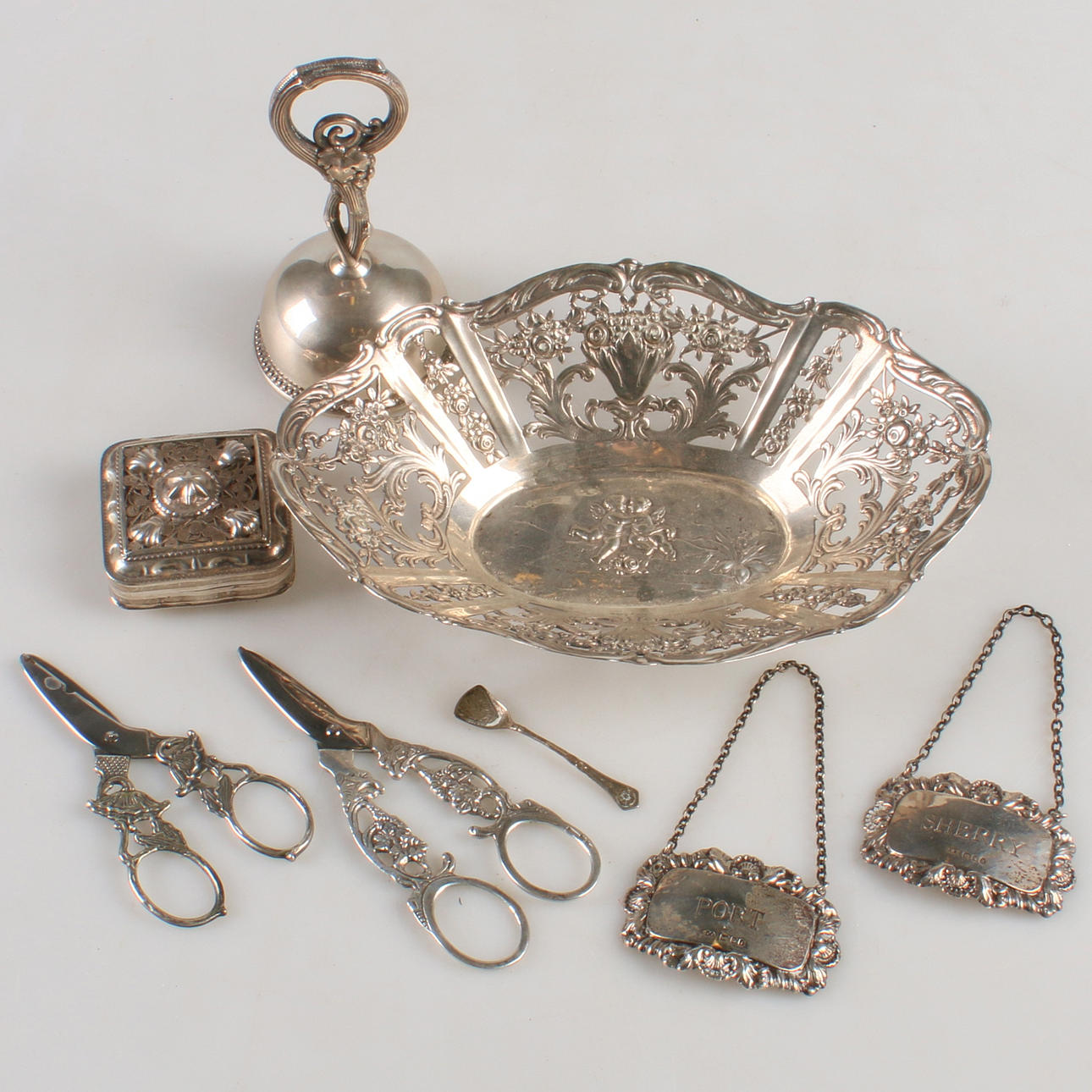 PARTI SILVER, 8 delar, delvis skål samt ask, 1900-tal.