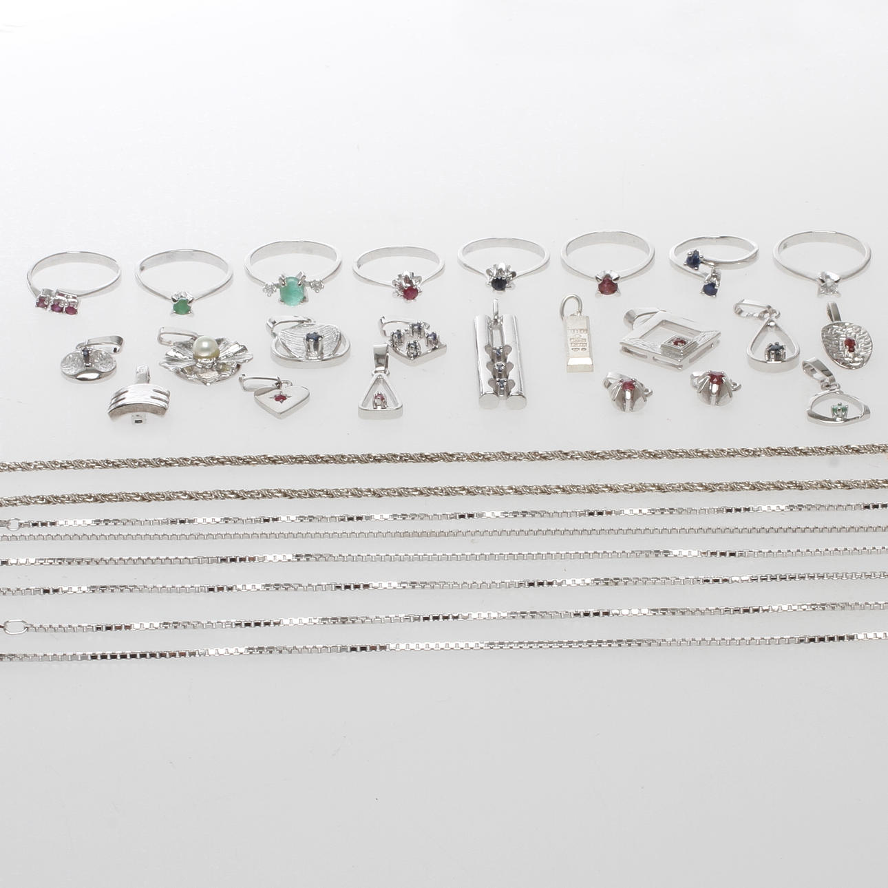 SMYCKEN, 27 delar, silver med slipade stenar samt odlade pärlor, 1900-talets andra hälft.