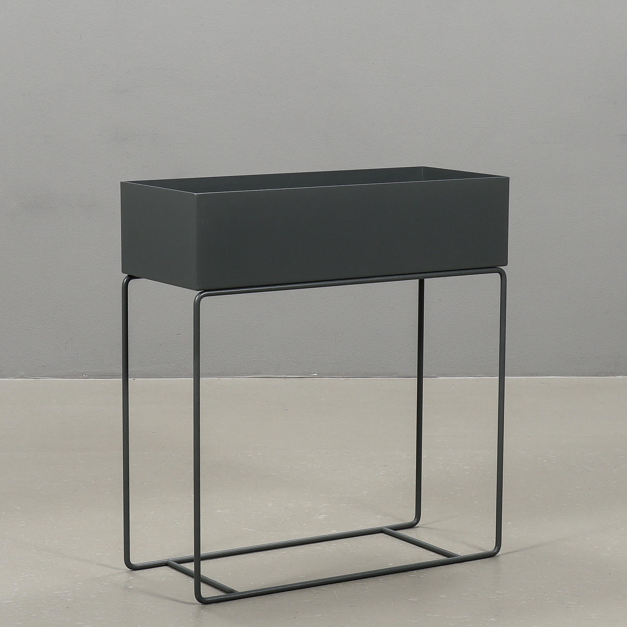 PLATBOX/FLOWER BOX Ferm Living, gray.