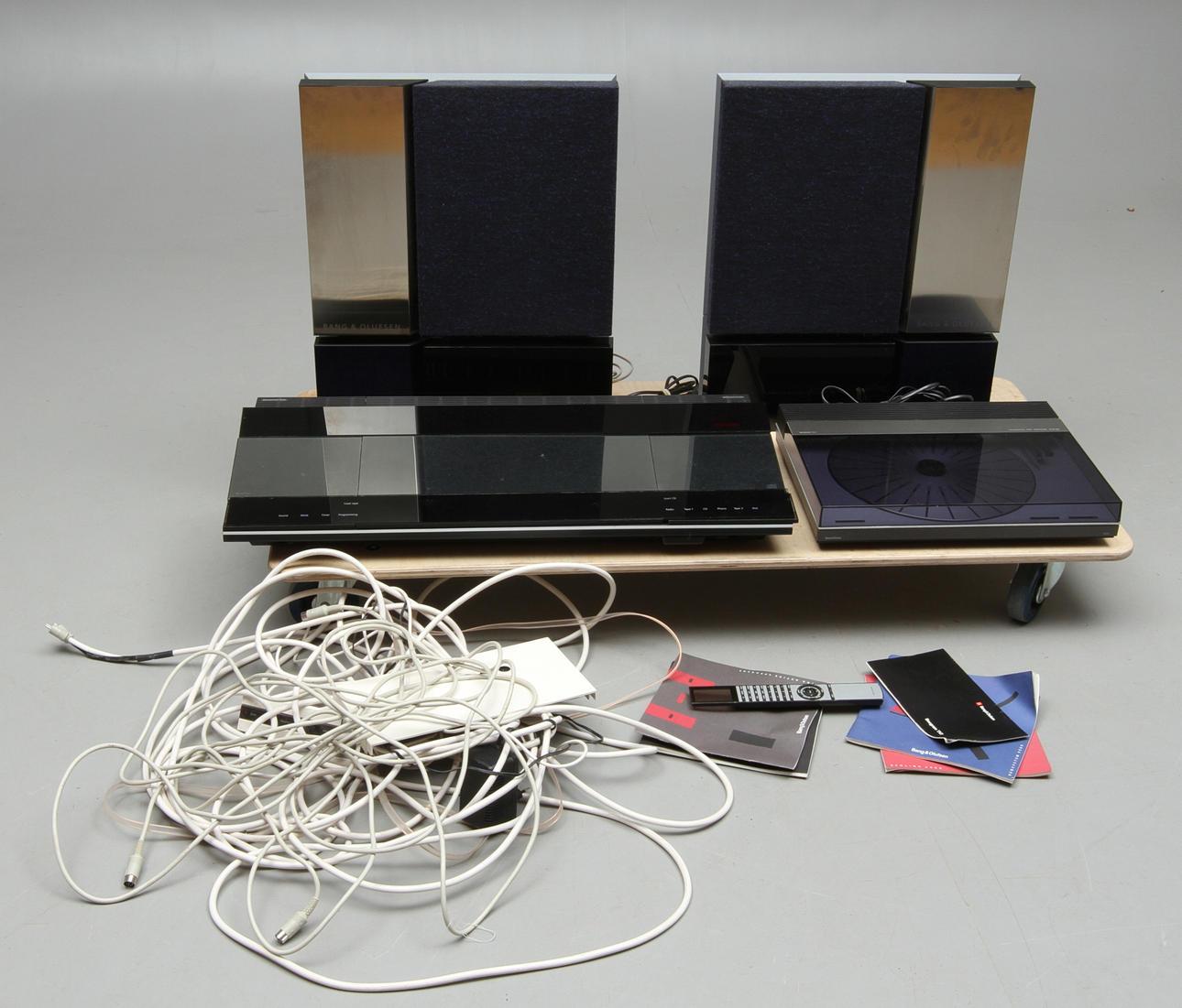 MUSIKANLÄGGNING, 4, delar, Bang & Olufsen.