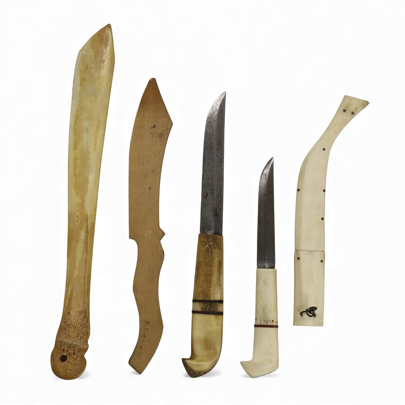 SAMI KNIVES AND LETTER PRUNERS, horn//wood, 4 pieces. Ethnographica ...