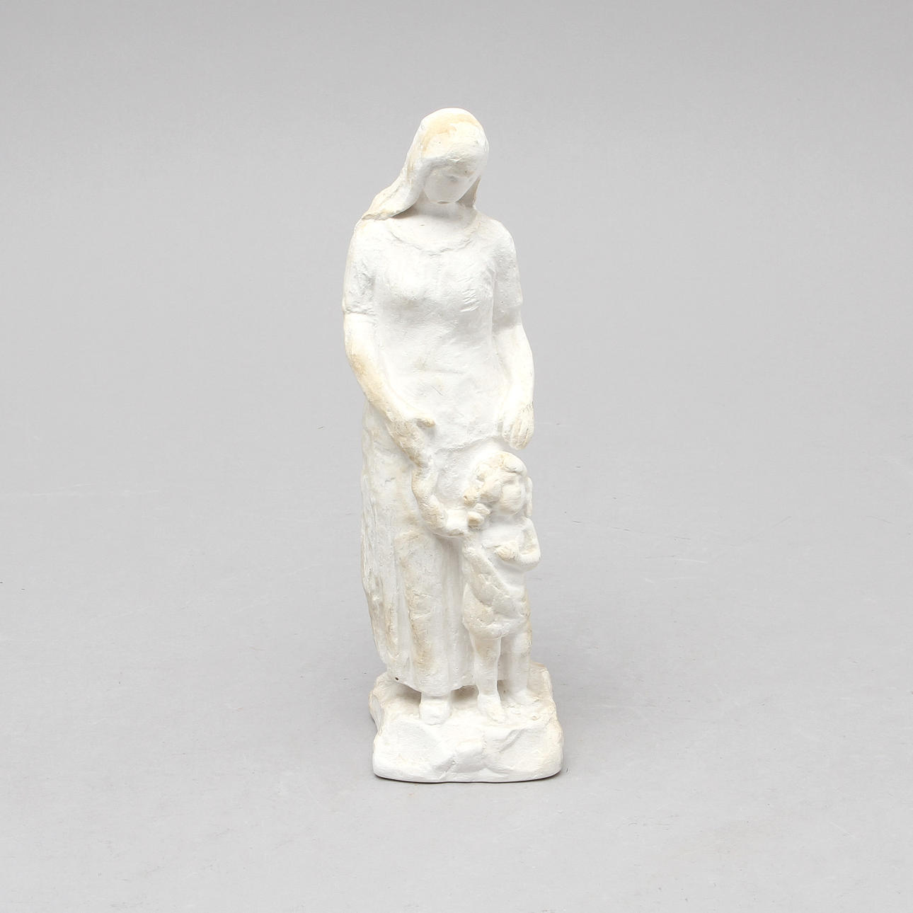 CARL ELDH. Kvinna med barn, gips, sign.