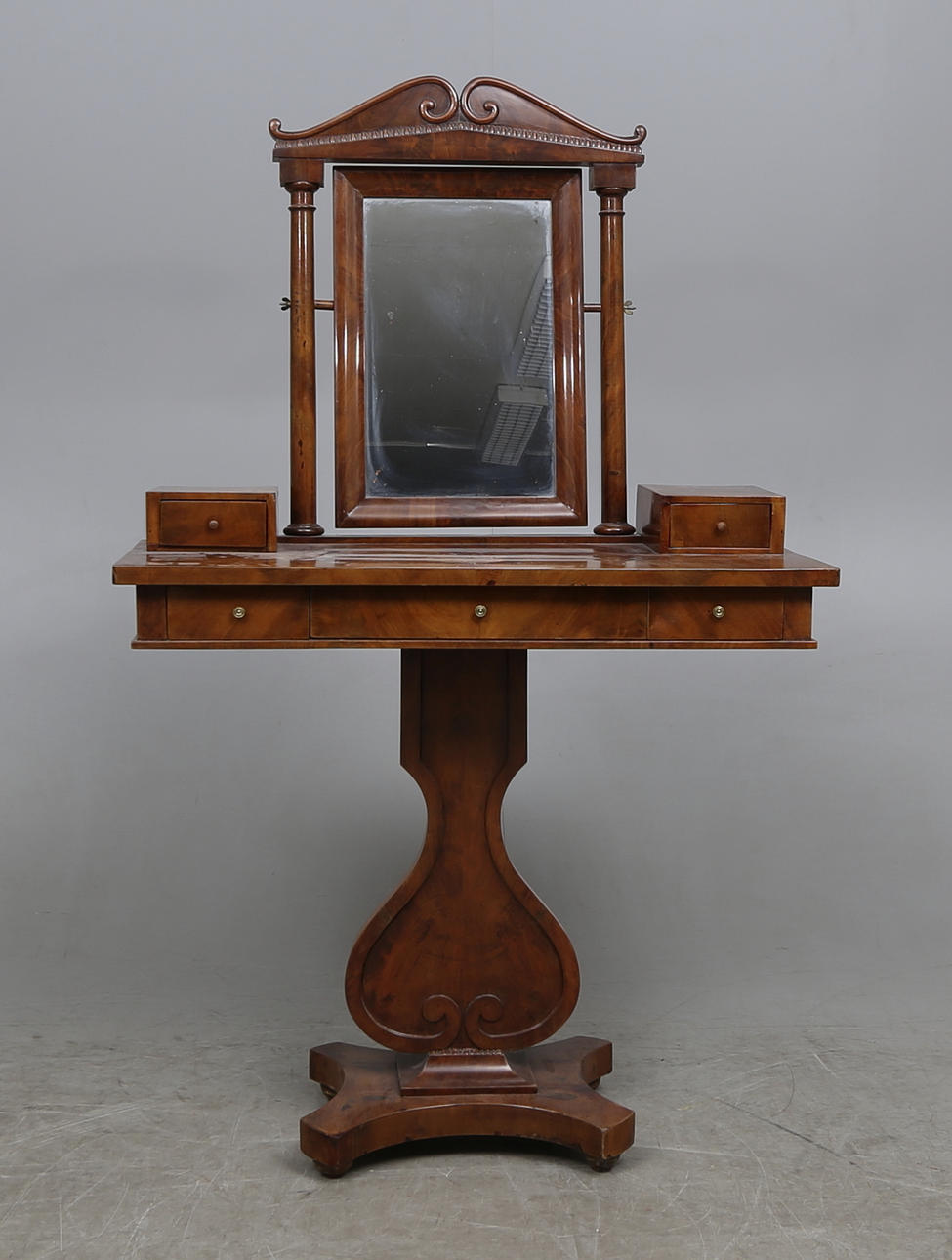 TOALETTBORD, Karl Johan , 1800-tal.