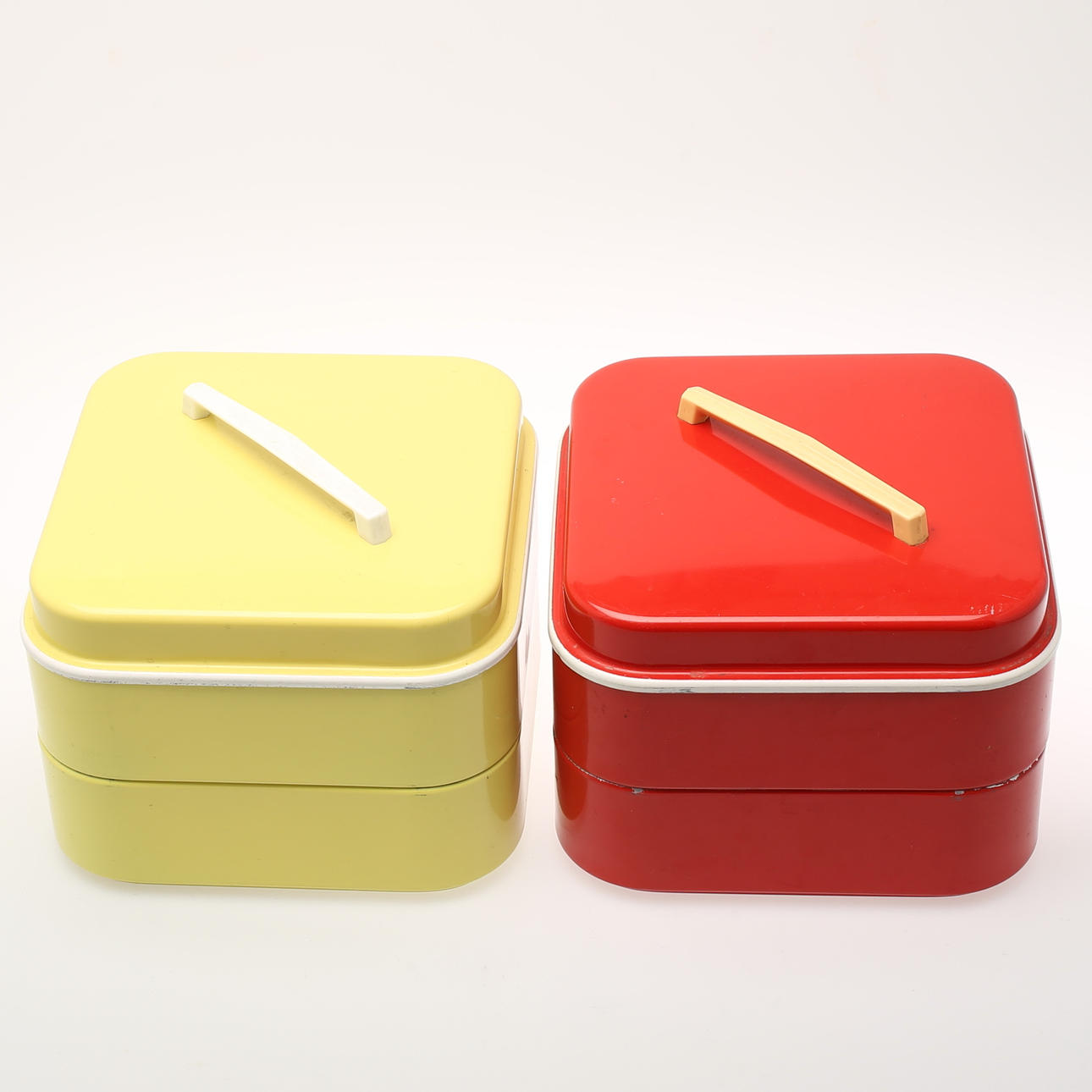 KAKBURKAR, 2 st, plåt, Nilsjohan, 1950-tal.