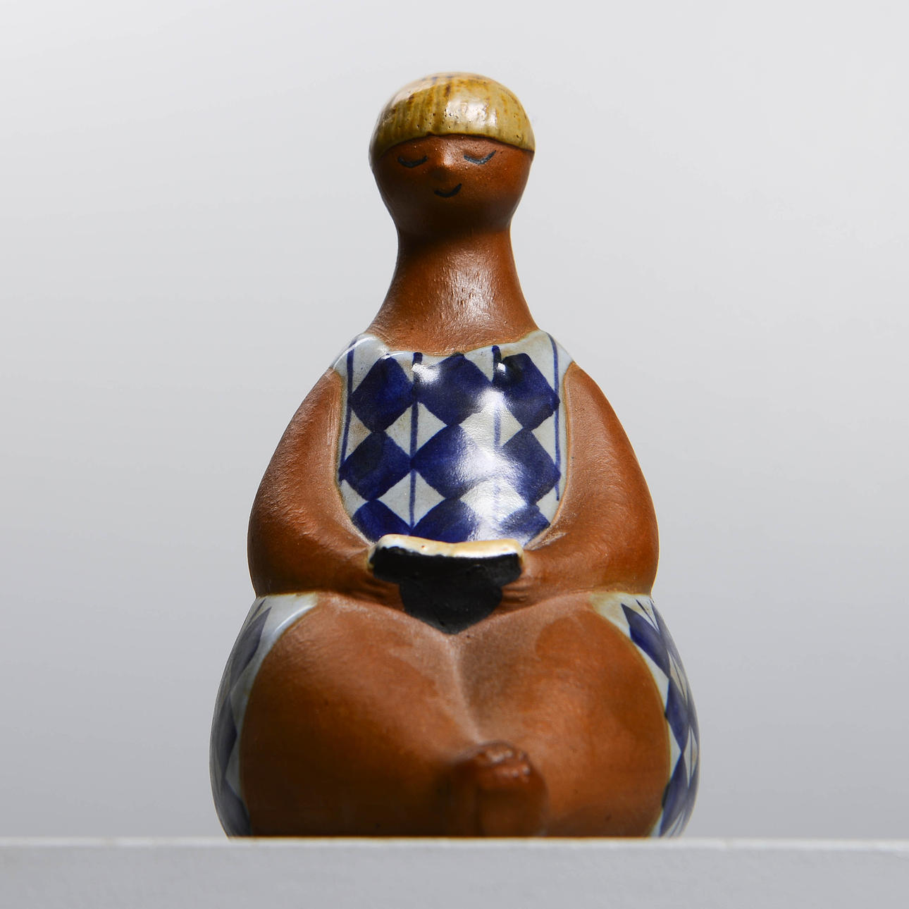 LISA LARSON. Figure, “Amalia”, from the series ABC girls