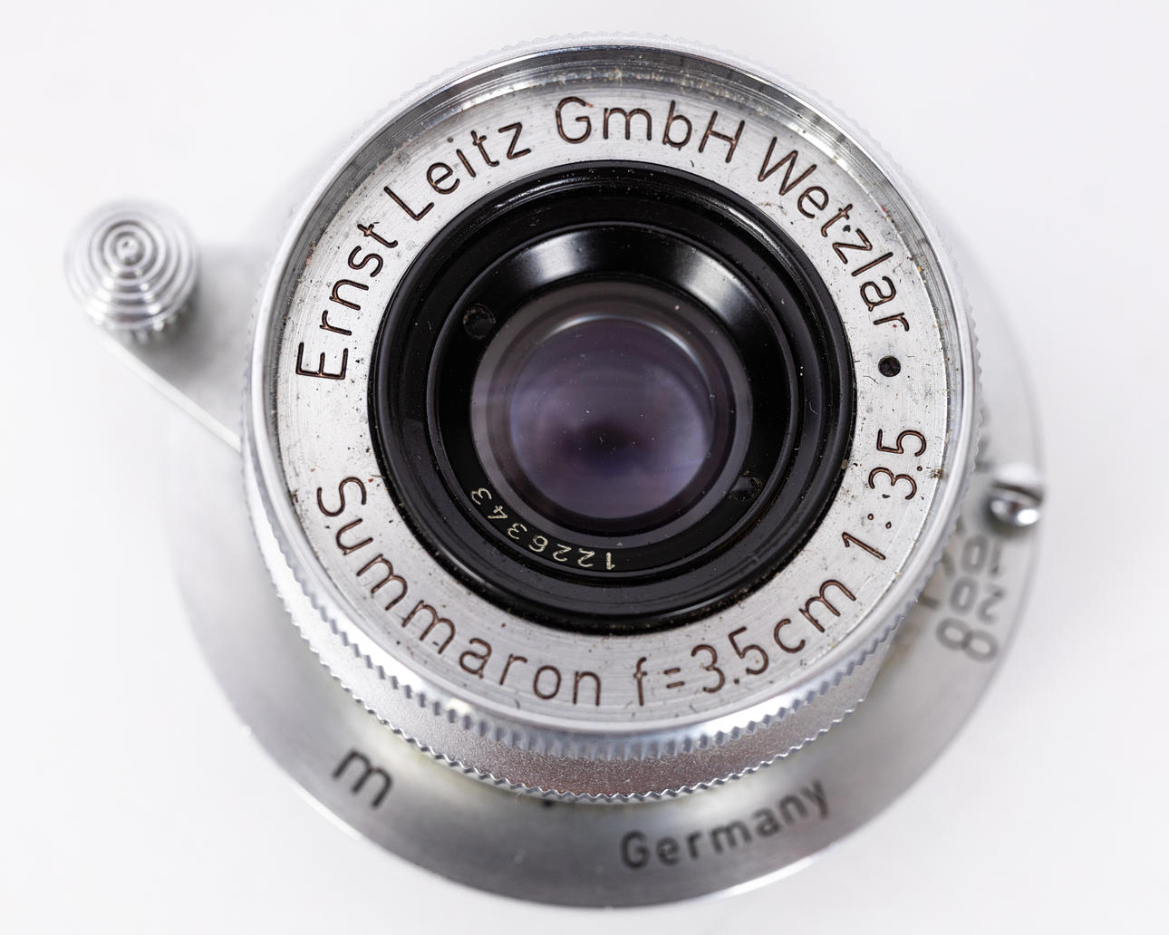 Ernst Leitz Summaron 1:3.5 /35 mm Screw Mount (SN 1226343). Photo