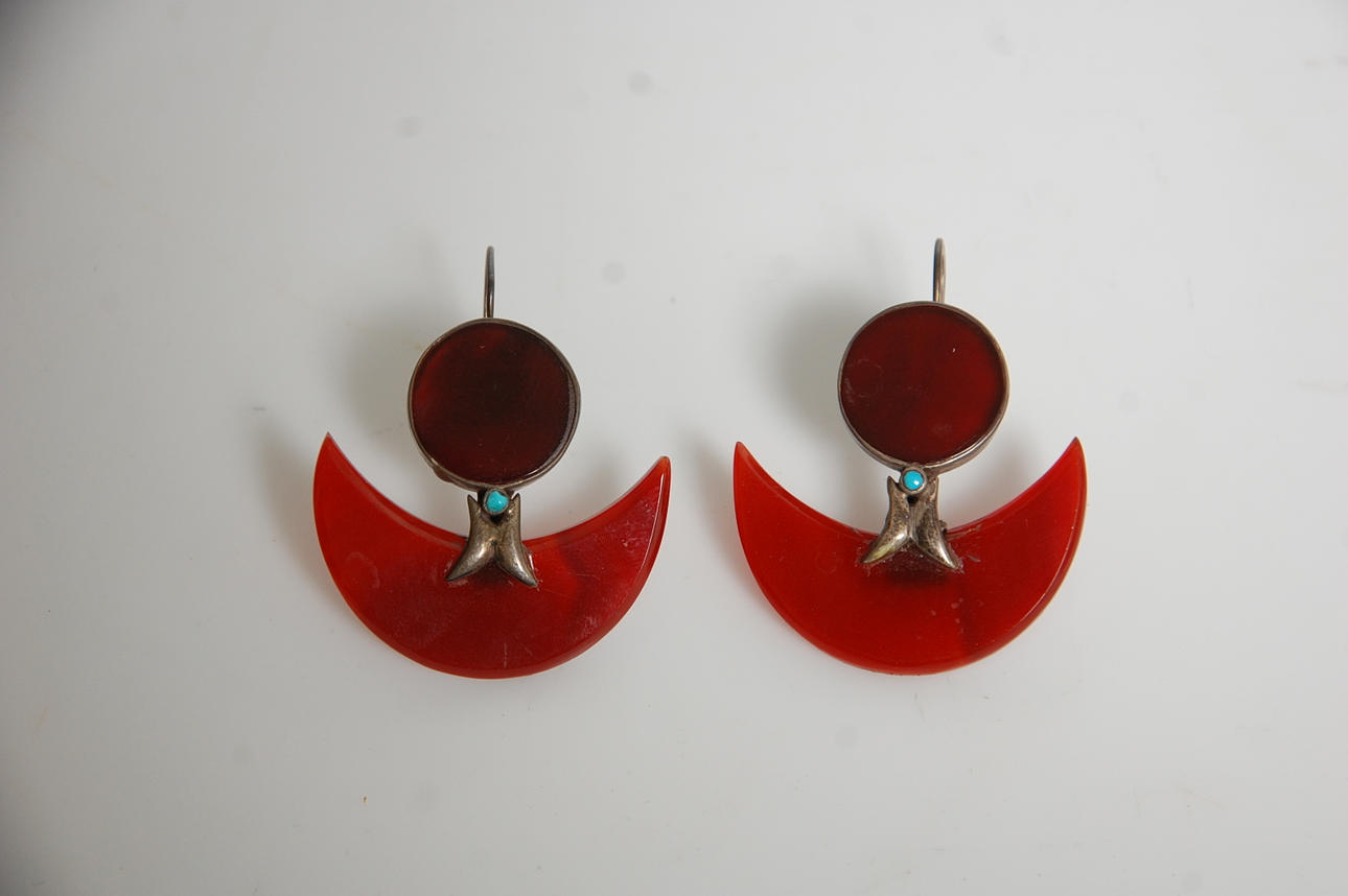 ÖRHÄNGE, silver med turkoser, rödaktig sten.