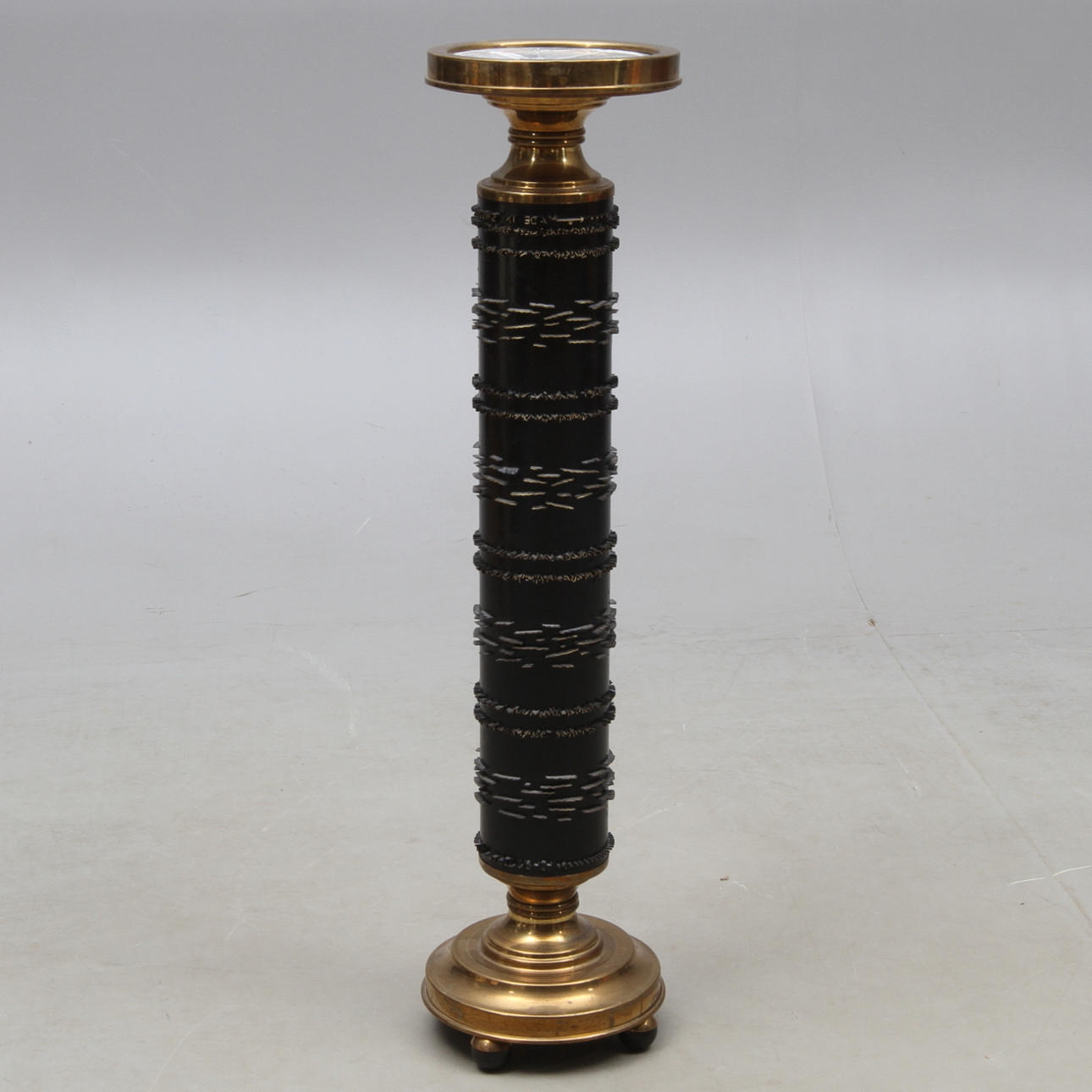 PIEDESTAL, utav tryckstock.