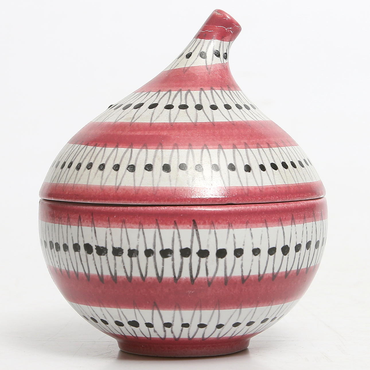 STIG LINDBERG. Bonbonjär / lockask, fajans, Gustavsbergs studio, signerad, 1900-talets mitt.