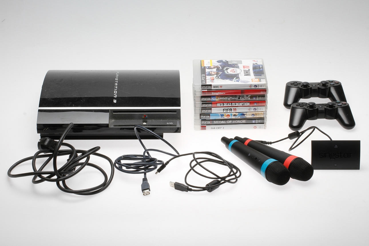 SPELKONSOL, 2 handkontroller, 10 spel, PS3.