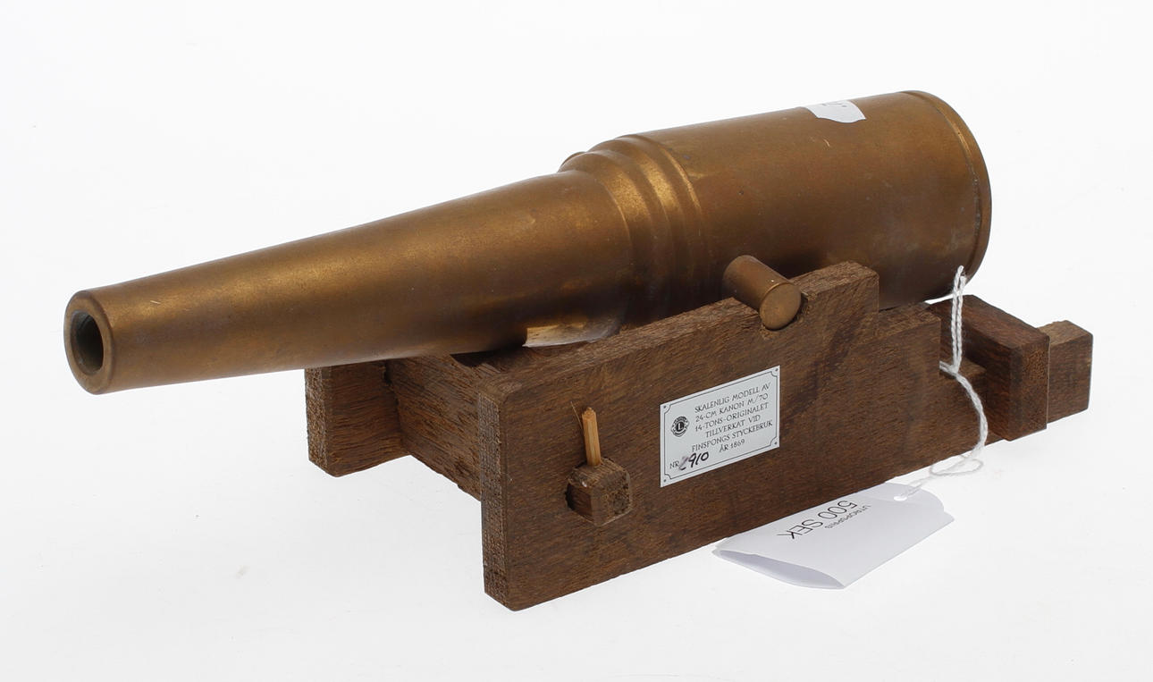 MODELLKANON på LAVETT, mässing, 1900-tal.
