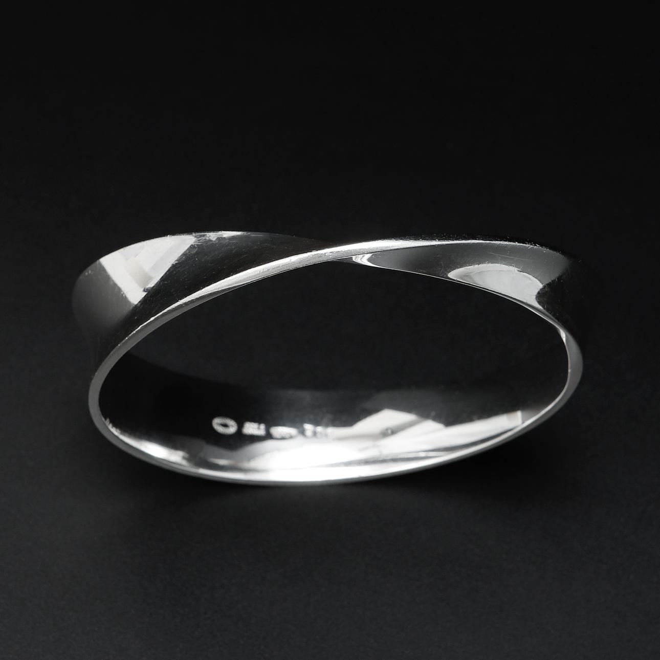 VIVIANNA TORUN BÜLOW-HÜBE. A silver “Möbius” bracelet, “Möbius” no 206 ...