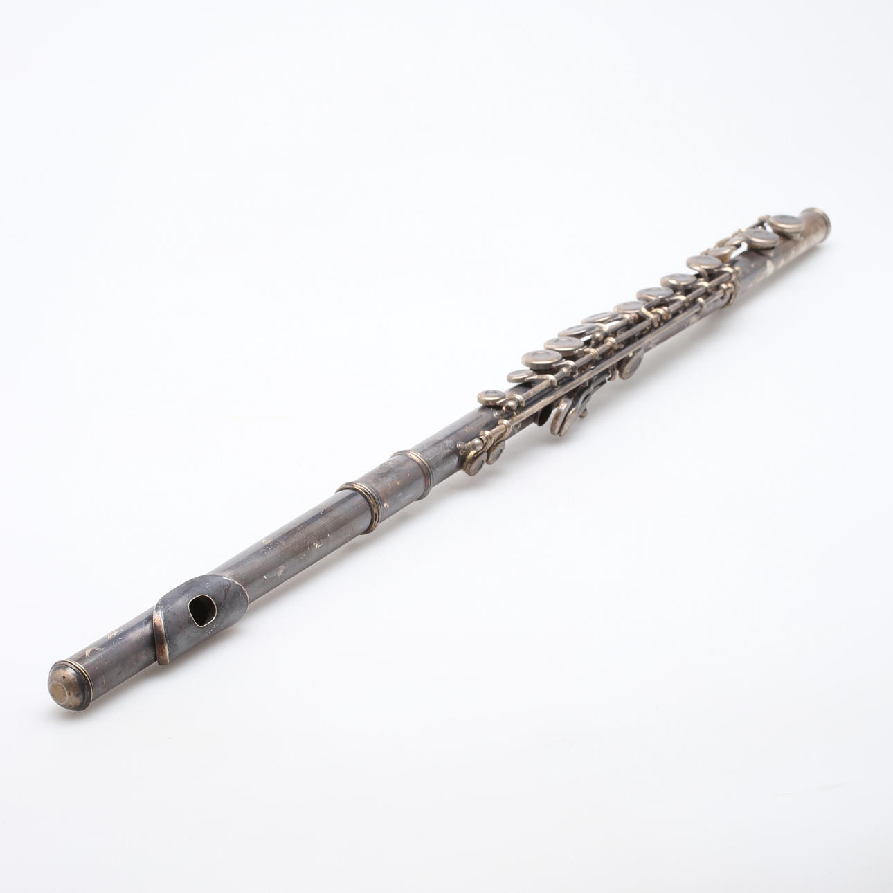 TVÄRFLÖJT i metall, 1950-tal.