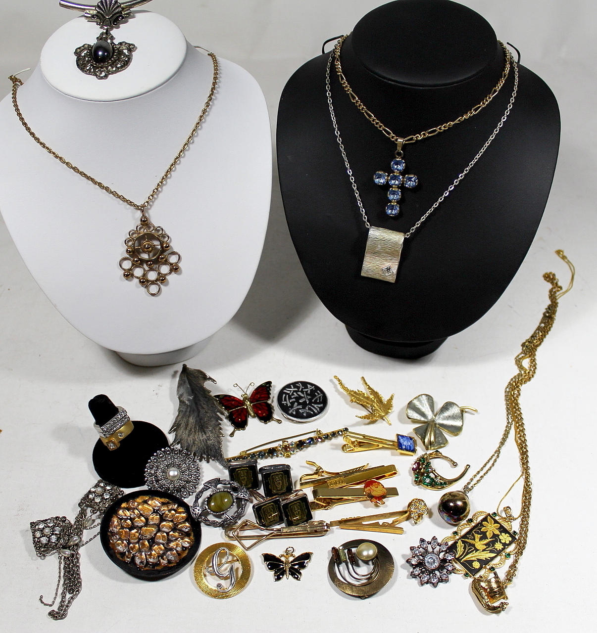 BIJOTERIER, blandade.