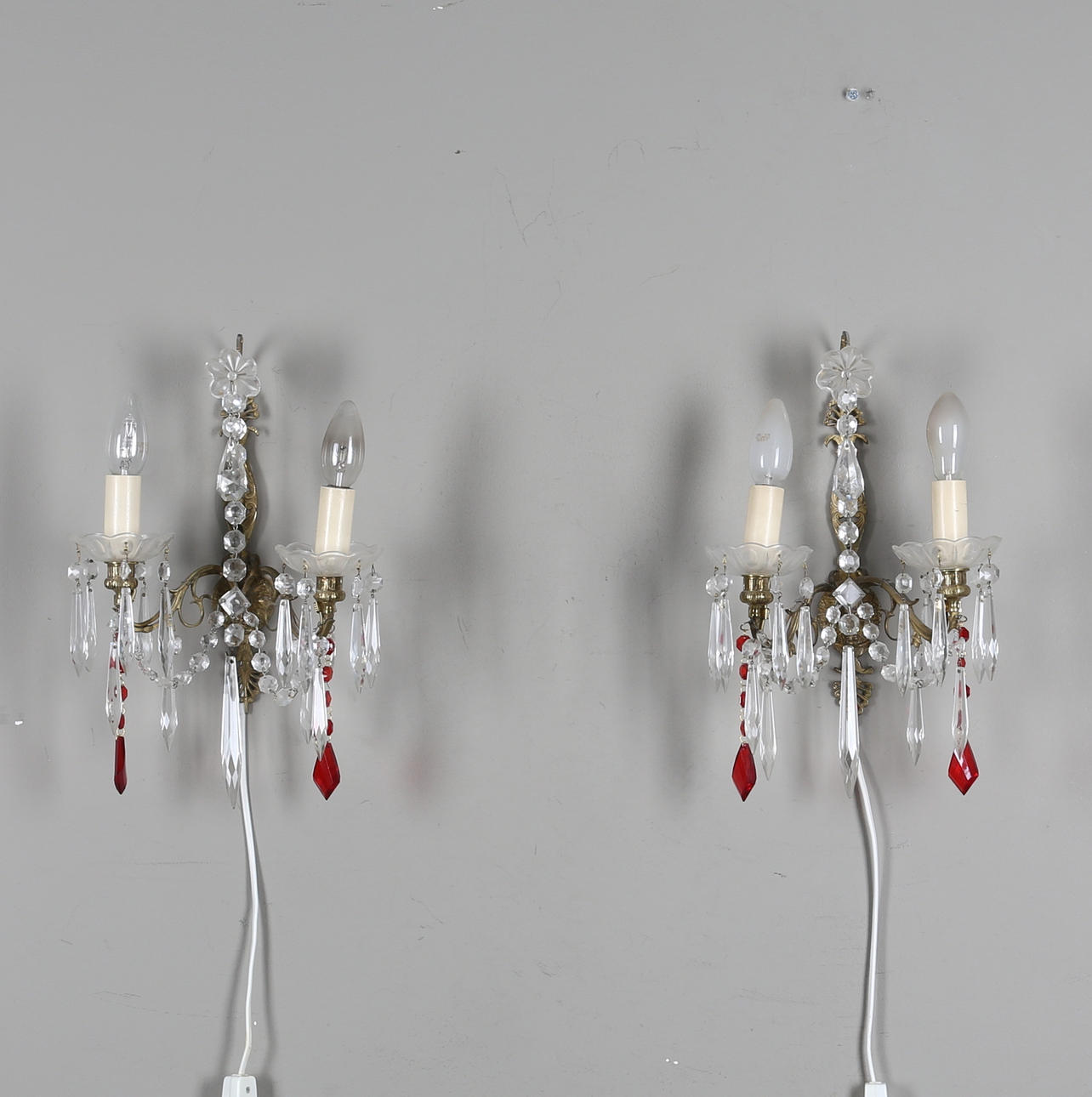 VÄGGLAMPETTER, 1 par, mässing, 1900-talets andra hälft.