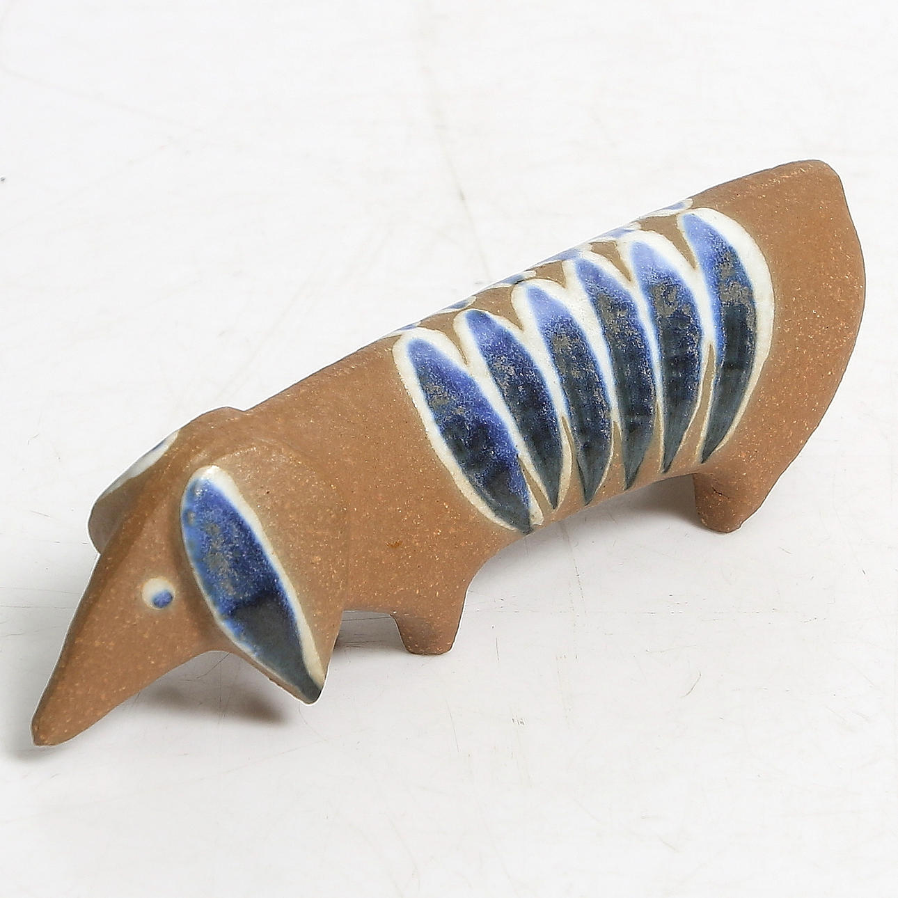 LISA LARSON. Figurin, stengods,"Tax", ur serien "Lilla Zoo", Gustavsberg, 1900-tal.