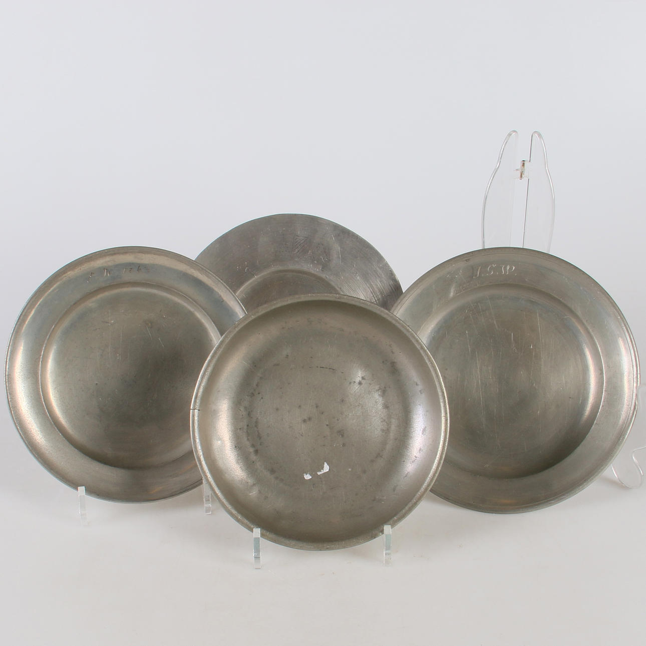 TALLRIKAR, 9 st. Tenn, Tyskland, 1700/1800-tal.