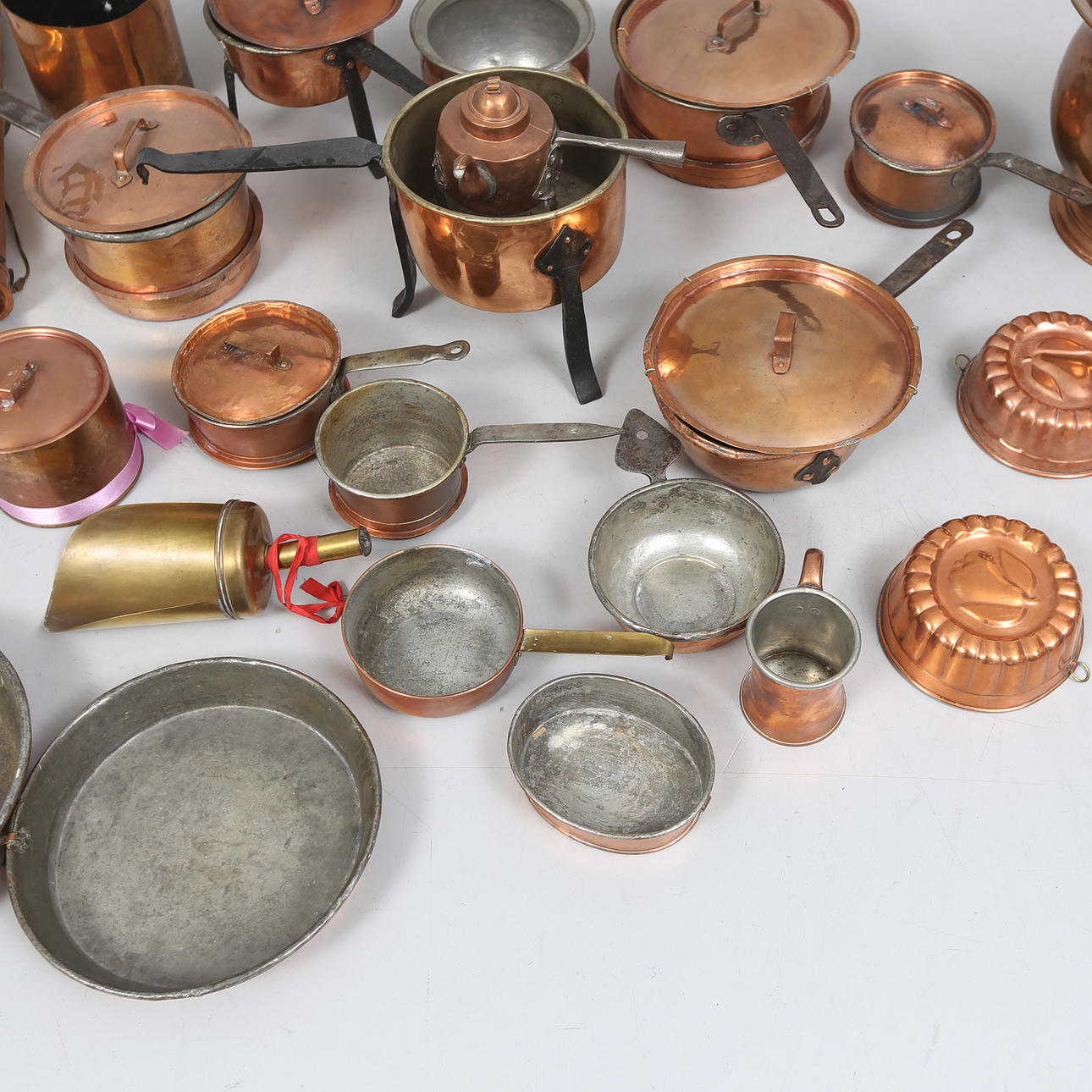 COPPER OBJECTS, large lot. Silver & Metals - Pewter, Brass & Copper ...