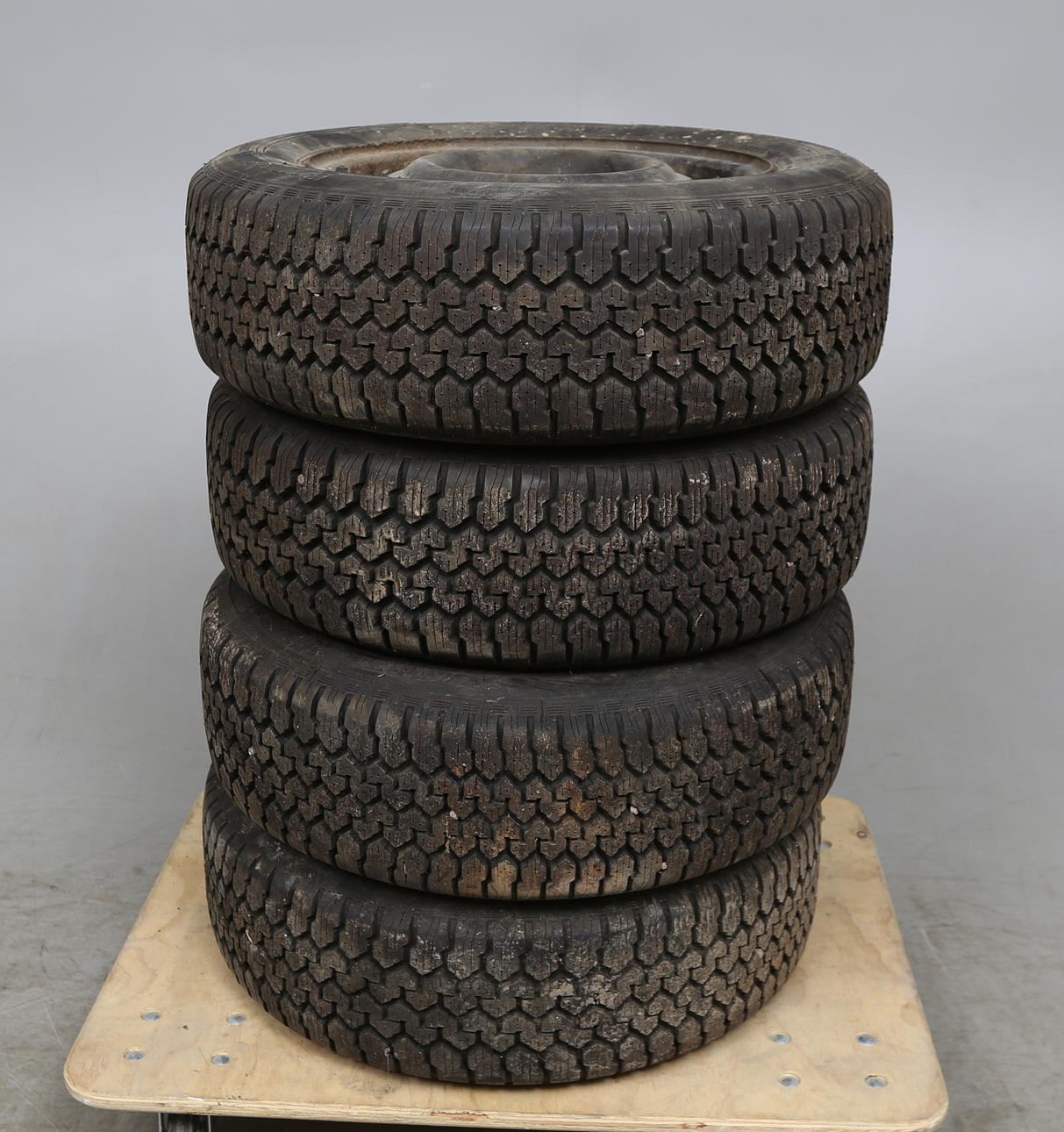 BILDÄCK, 4 st, Bridgestone, Winter Radical WT-04.