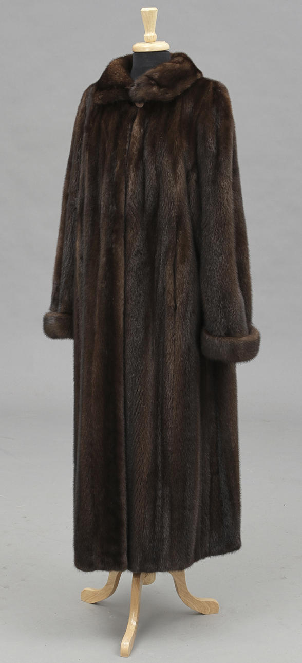 DAMPÄLS, mink. Sagamink.