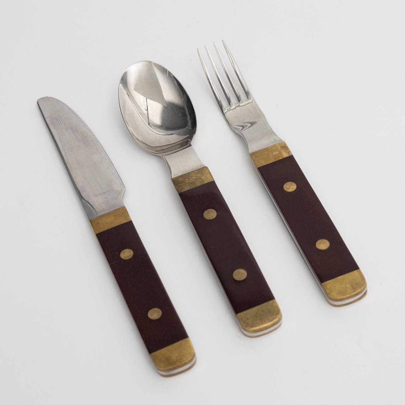 bestick-24-delar-viktor-gense-rostfritt-st-l-med-handtag-i