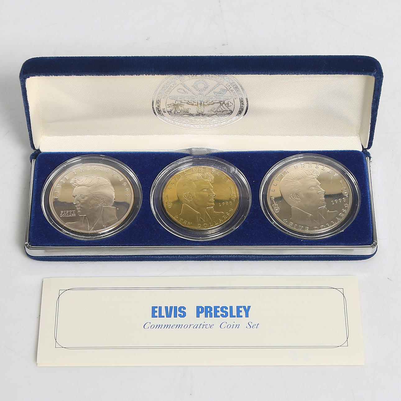 MINNESMYNT, 3 st. Elvis Presley, 1993.