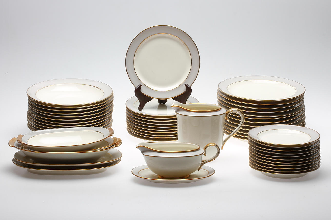 SERVIS, 51 delar, porslin, modell Nylund, Lidköping, 1900-tal.