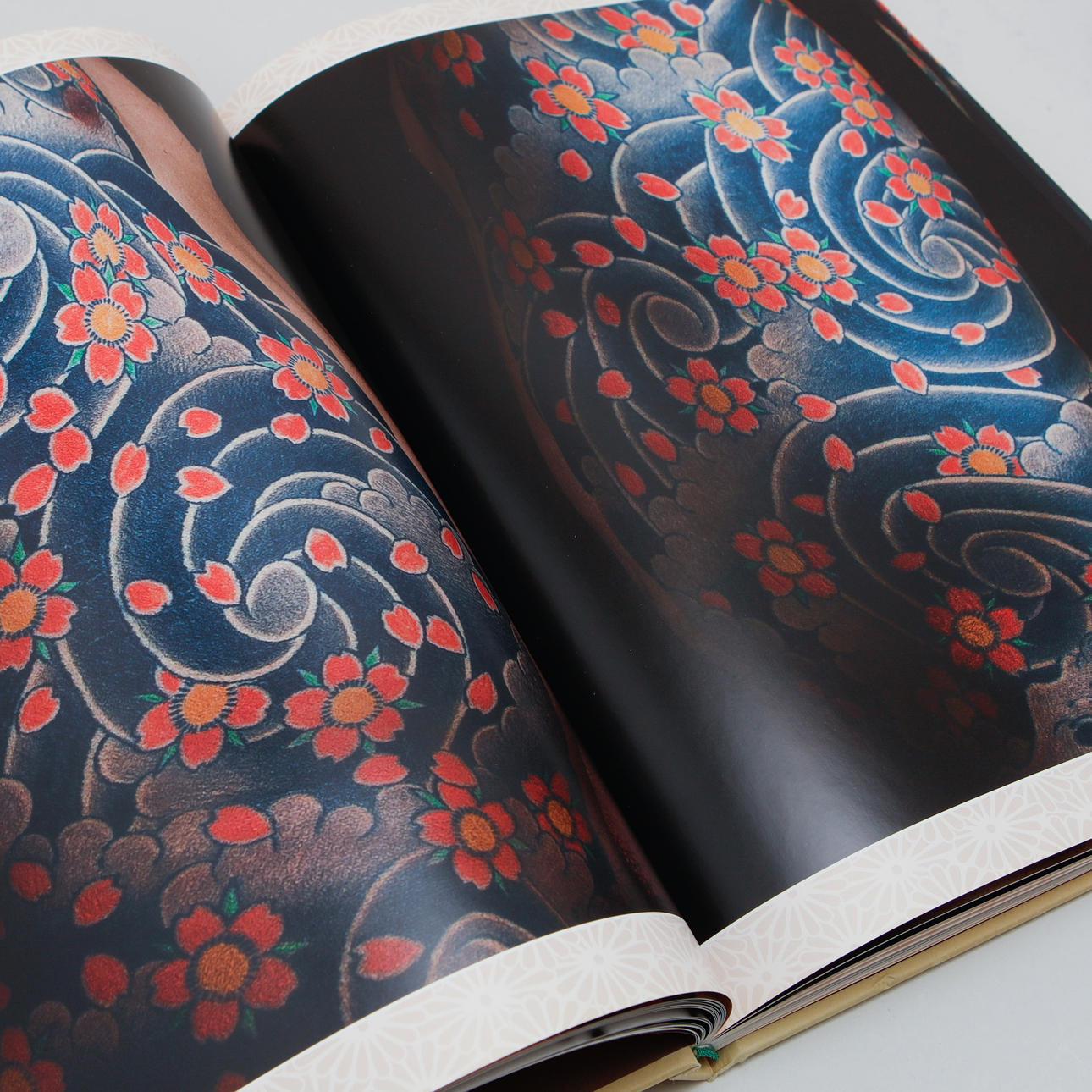 ALEX REINKE & MATTI SEDHOLM. Books, 4, about Japanese tattoos