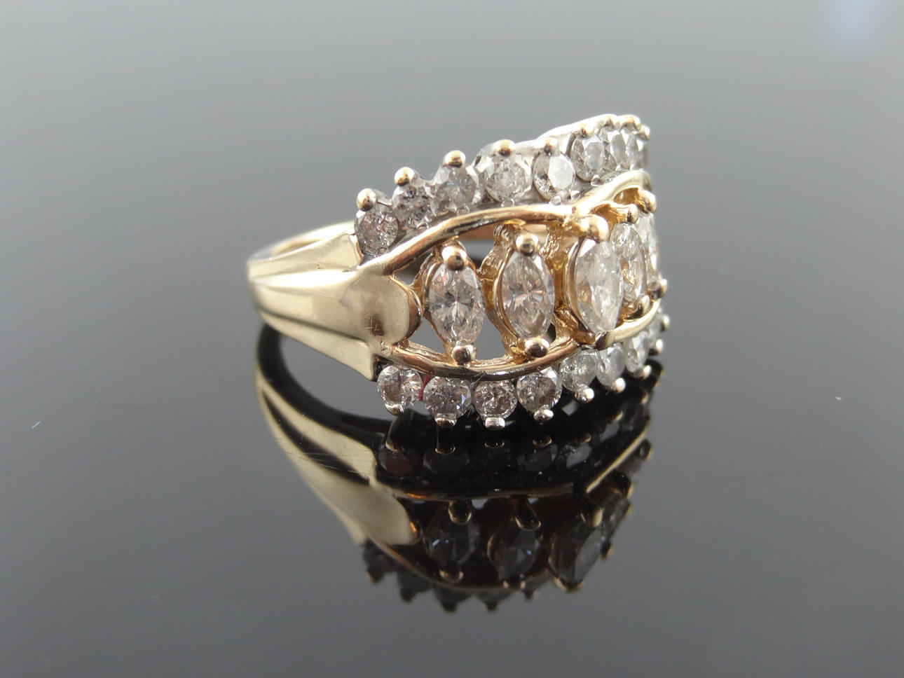 MARQUE COCKTAIL DIAMANT RING 2,00ct 14 k guld.