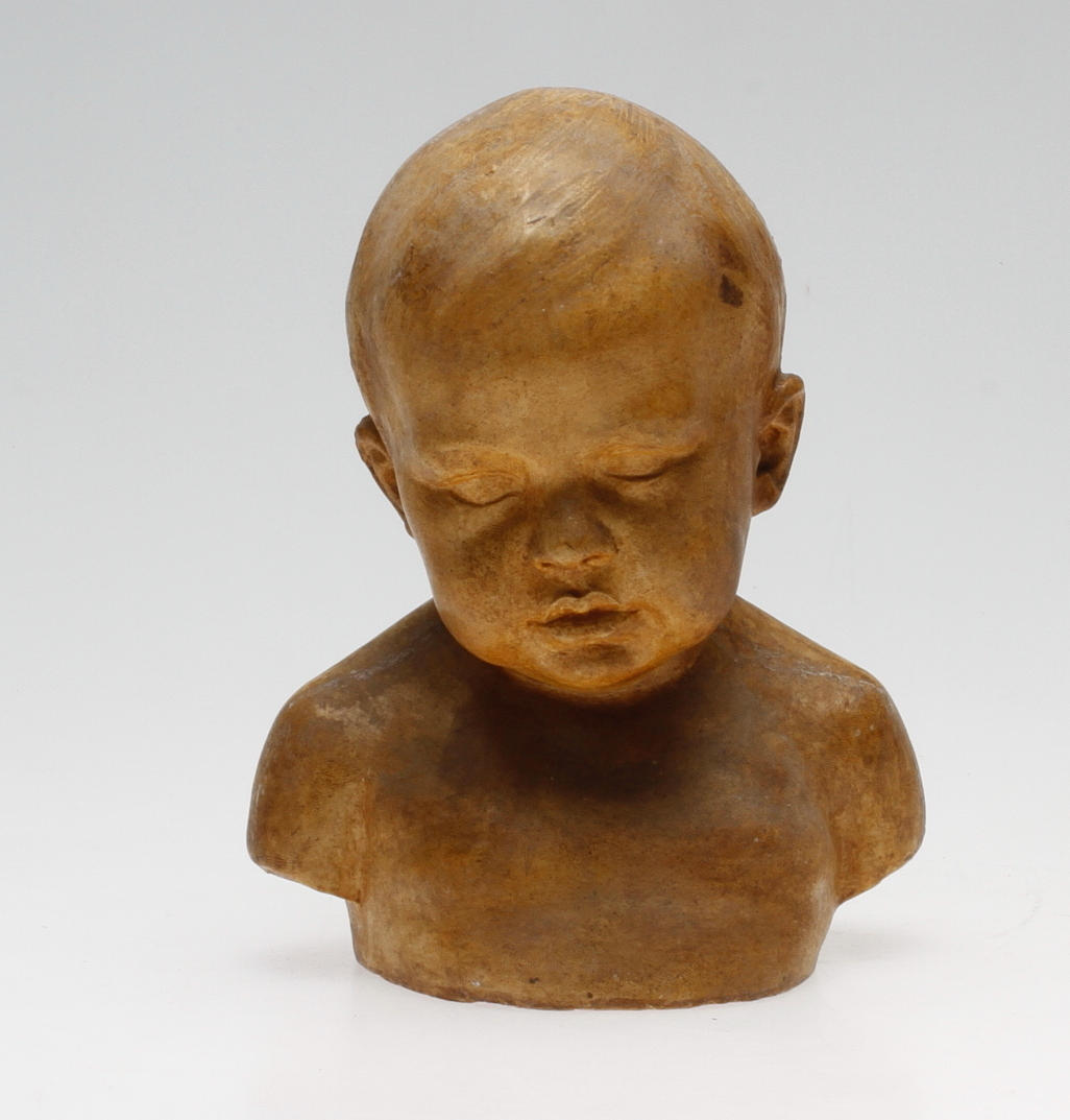 CARIN NILSON(1884-1973). Skulptur, byst, gips, signerad och daterad 1931.