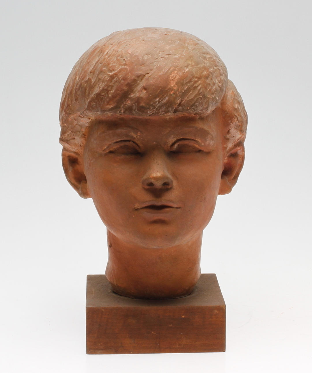 CARIN NILSON(1884-1973). Skulptur, byst, gips, signerad.