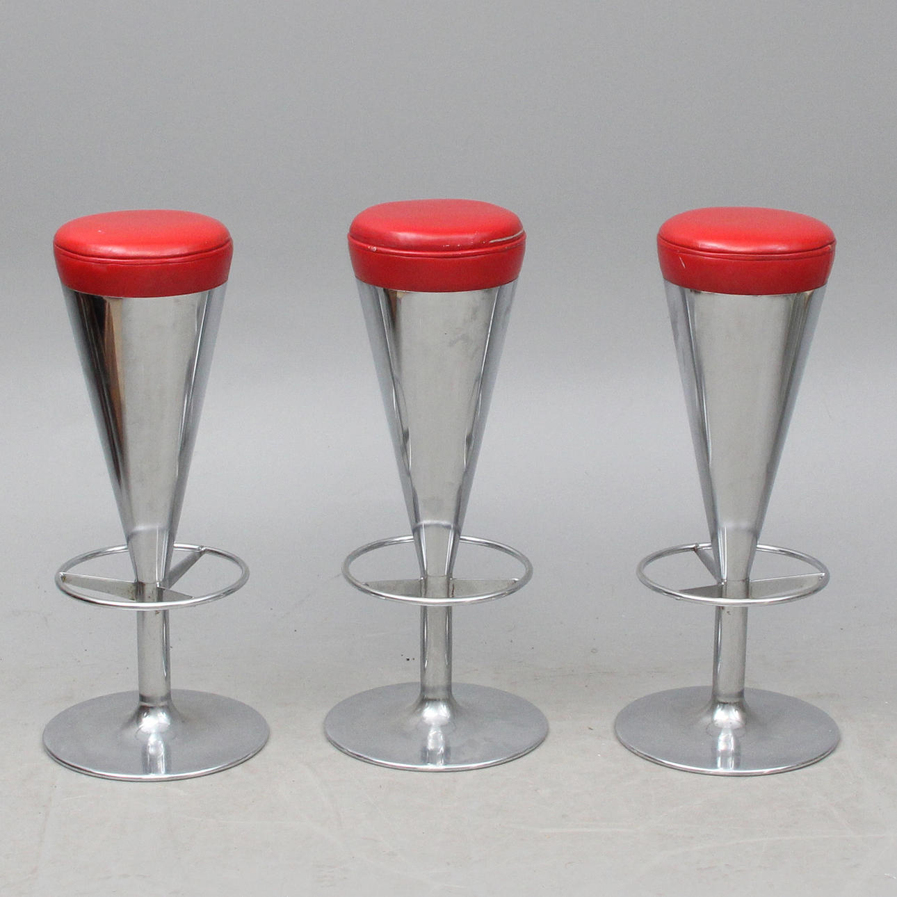 LEO THAFVELIN. BAR STOOLS, 3 pcs “Snaps” Johanson Design.